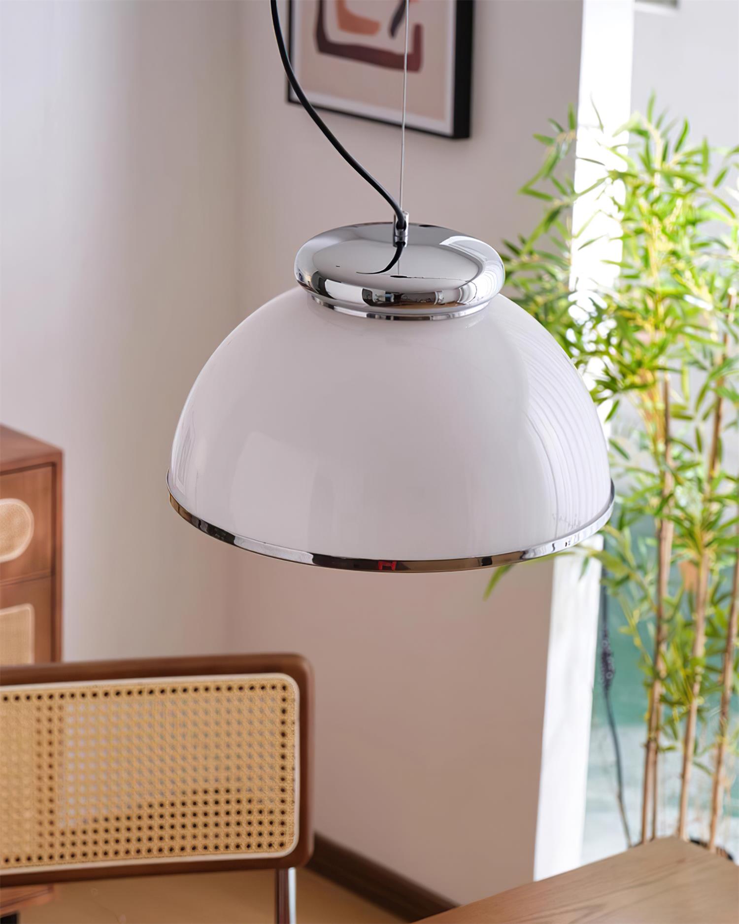 Lita Suspension Lampe Dôme en Verre Bordure Chrome - Neutralighting