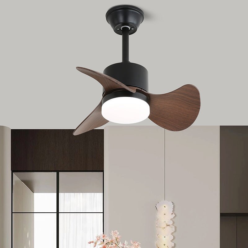 Plafonnier ventilateur industriel Daxon, vue complète, montrant les pales du ventilateur et la lumière.