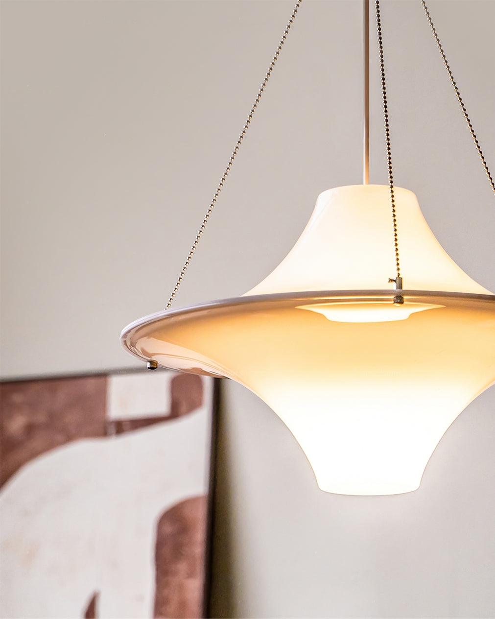 Solara Lampe suspendue en acrylique en forme d'OVNI pour salon contemporain - Neutralighting