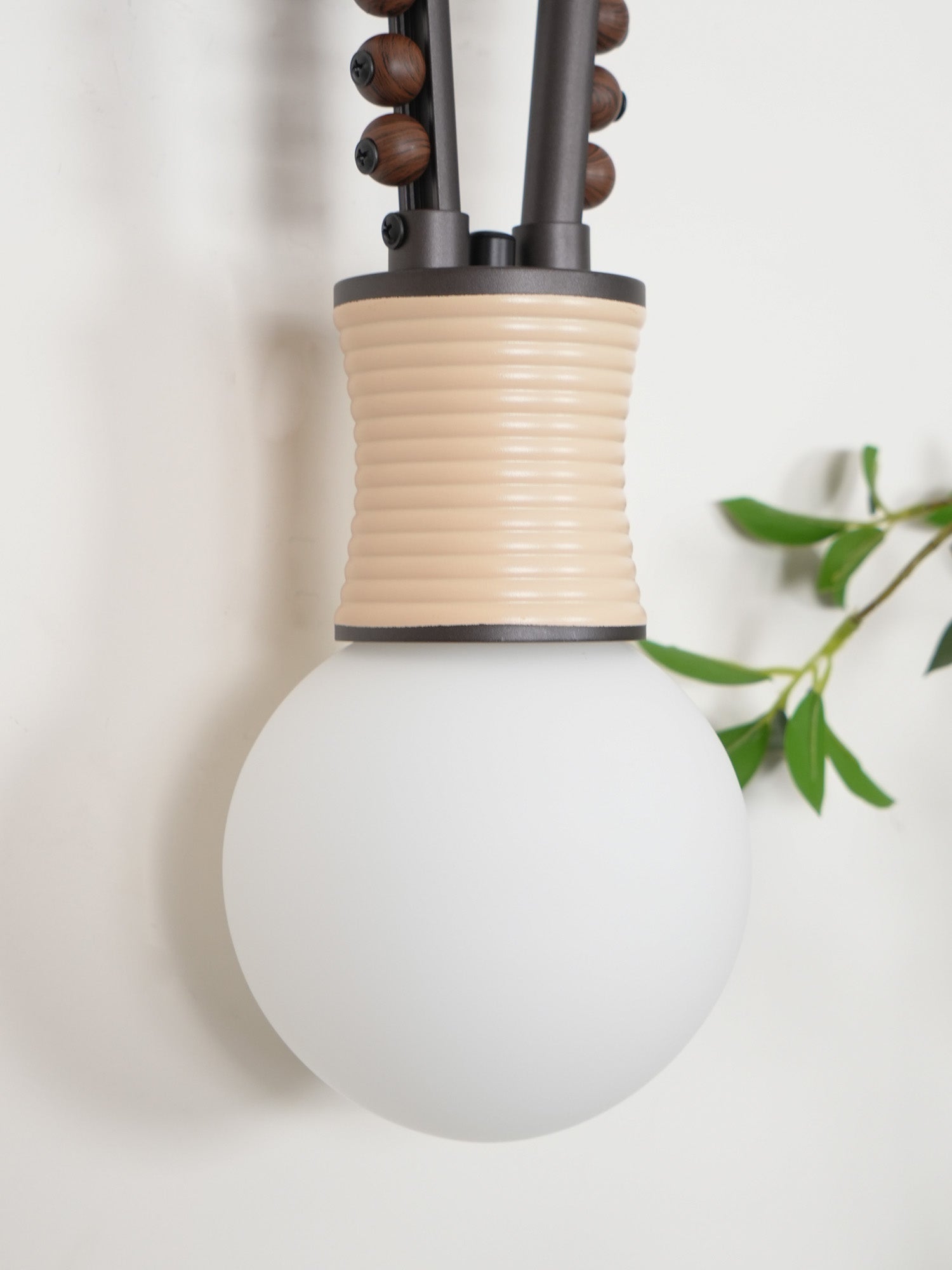 Sytala Applique Murale En Verre De Noyer De Qualité Supérieure - Neutralighting