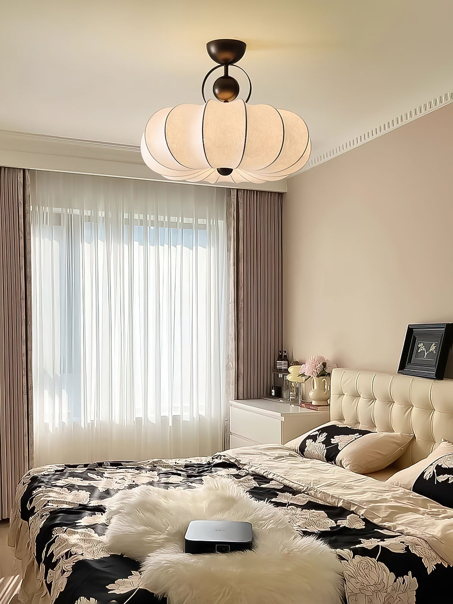 Yunshui Petal Fabric Bronze Pendant Light - Blowlighting