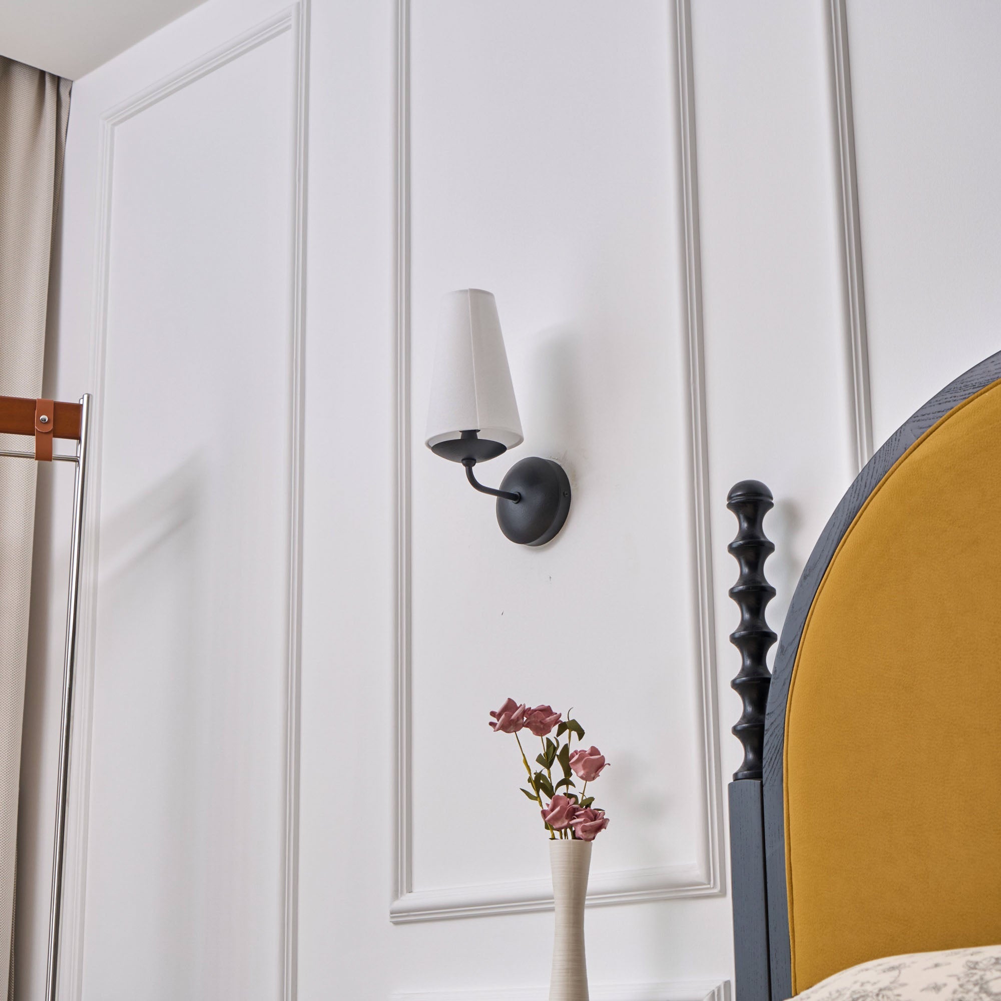 Avraee Applique Murale Laiton Tissu Minimaliste Moderne - Neutralighting