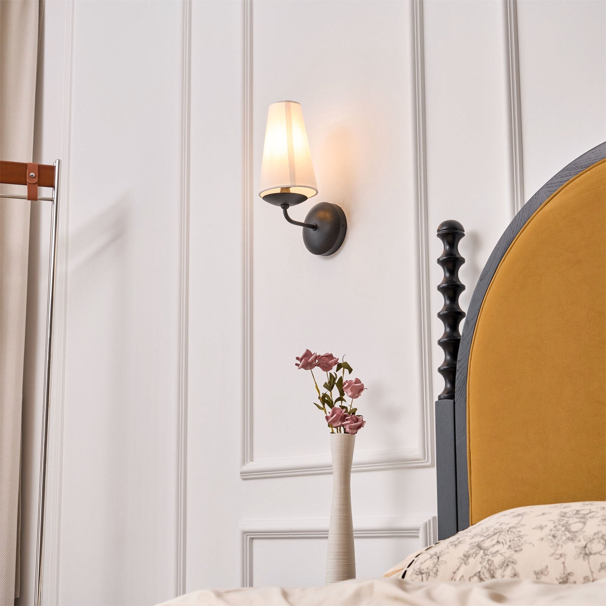 Avraee Applique Murale Laiton Tissu Minimaliste Moderne - Neutralighting