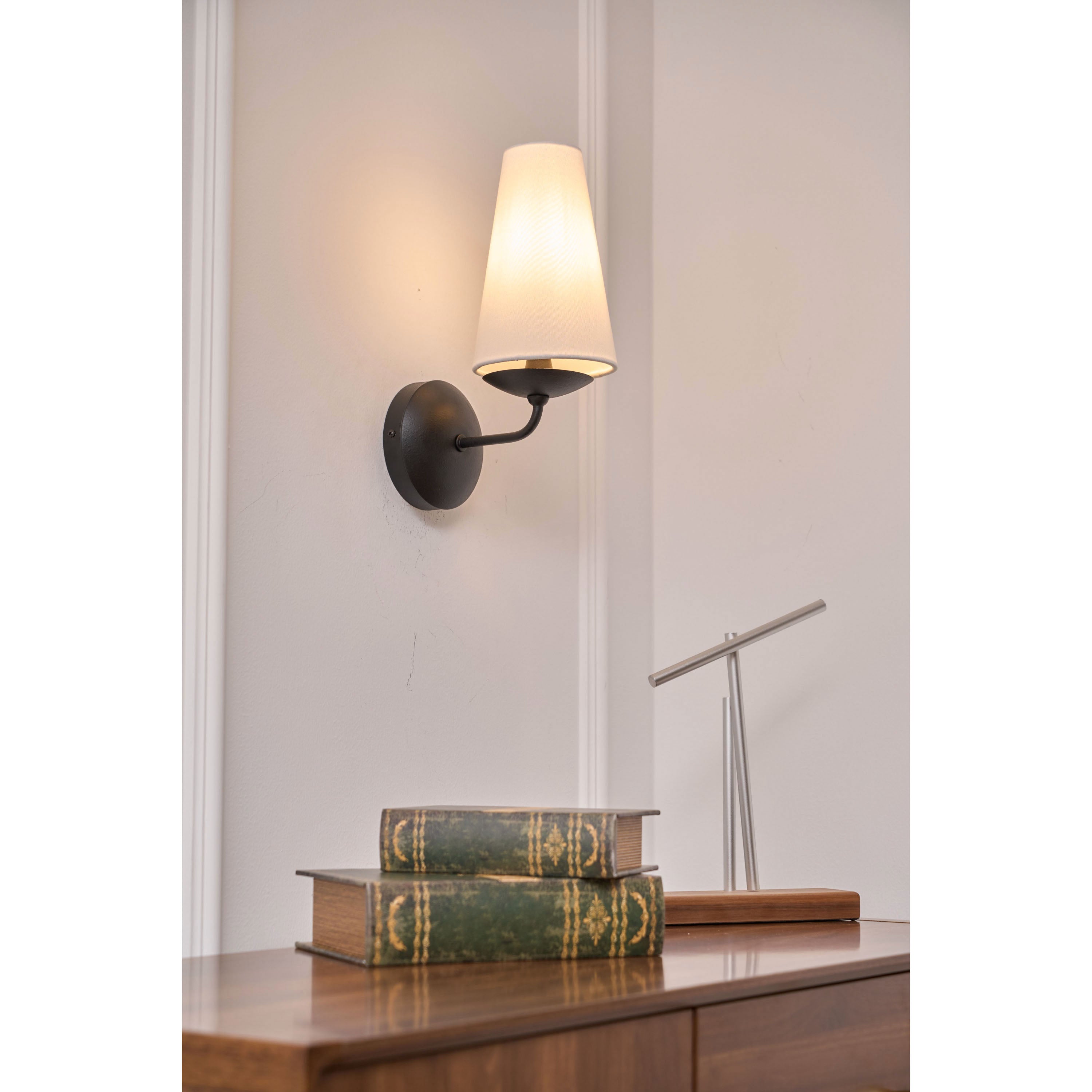 Avraee Applique Murale Laiton Tissu Minimaliste Moderne - Neutralighting