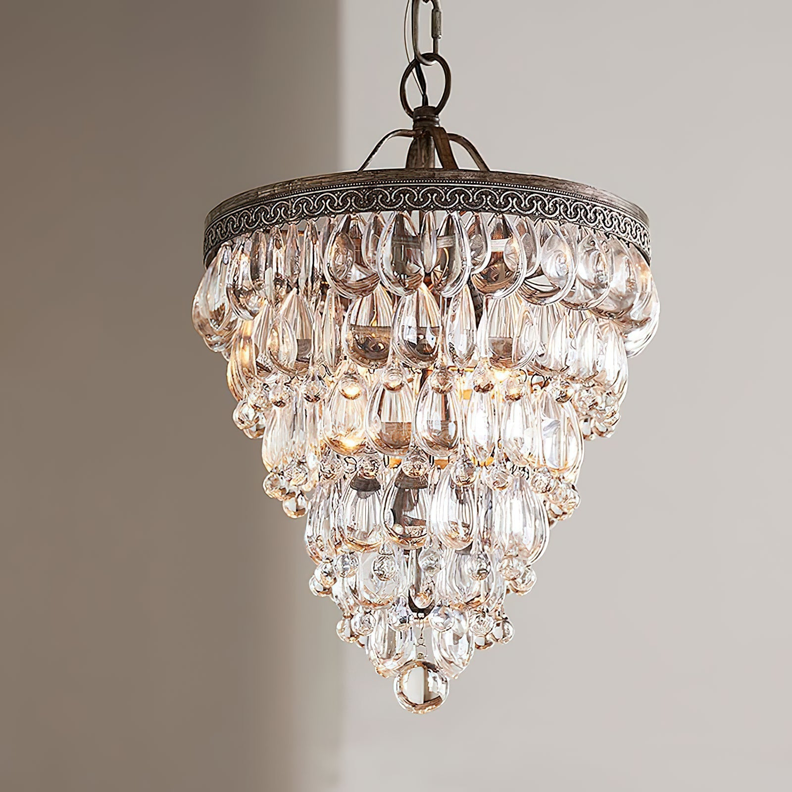 Blink Lustre Unique En Cristal Et Métal En Forme De Pyramide Inversée - Neutralighting