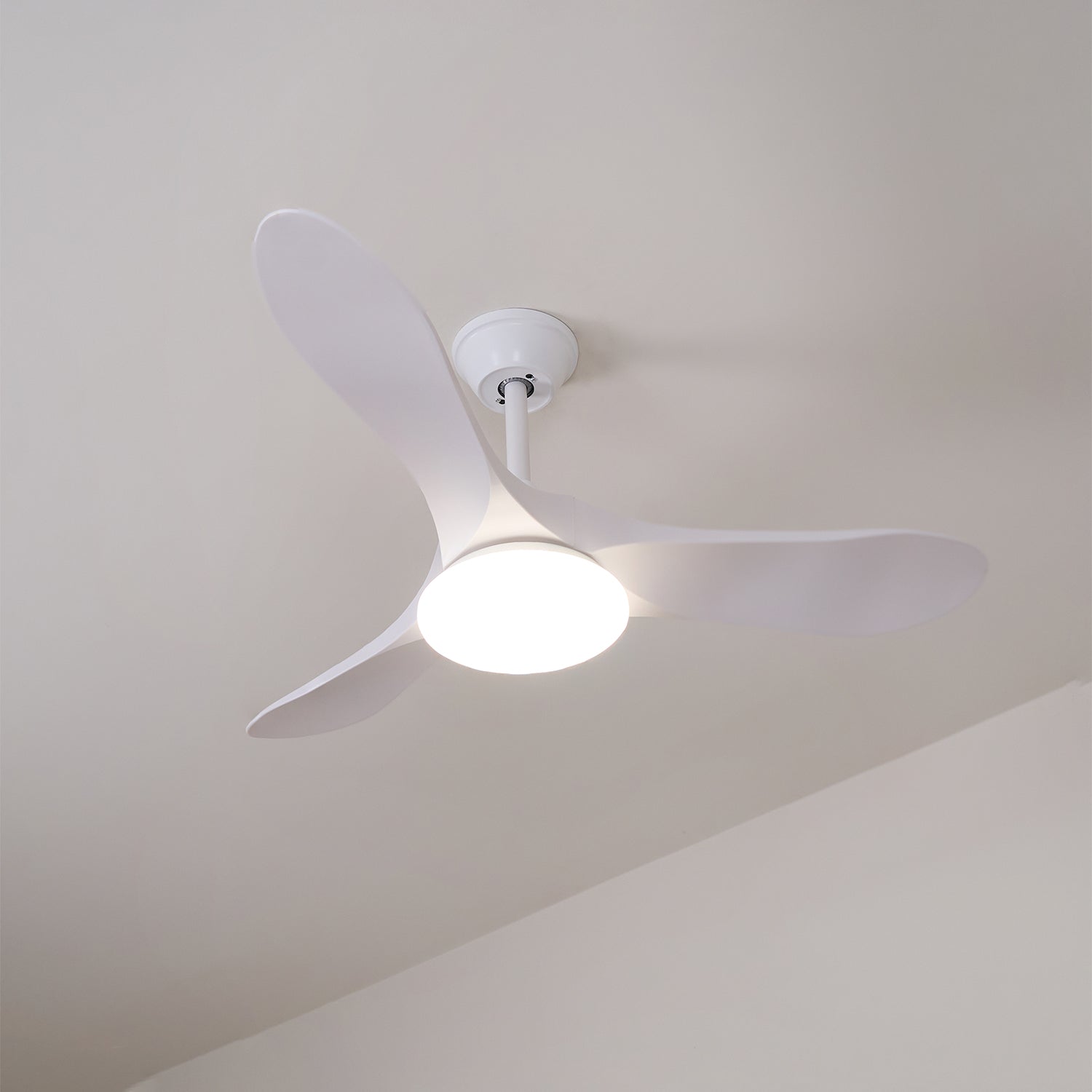 Plafonnier ventilateur Velix avec éclairage LED intégré