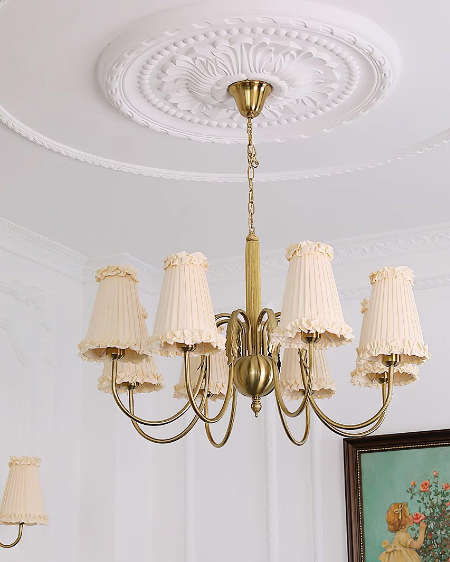 Faylin Lustre Vintage en Laiton avec Abat-jours Plissés - Neutralighting