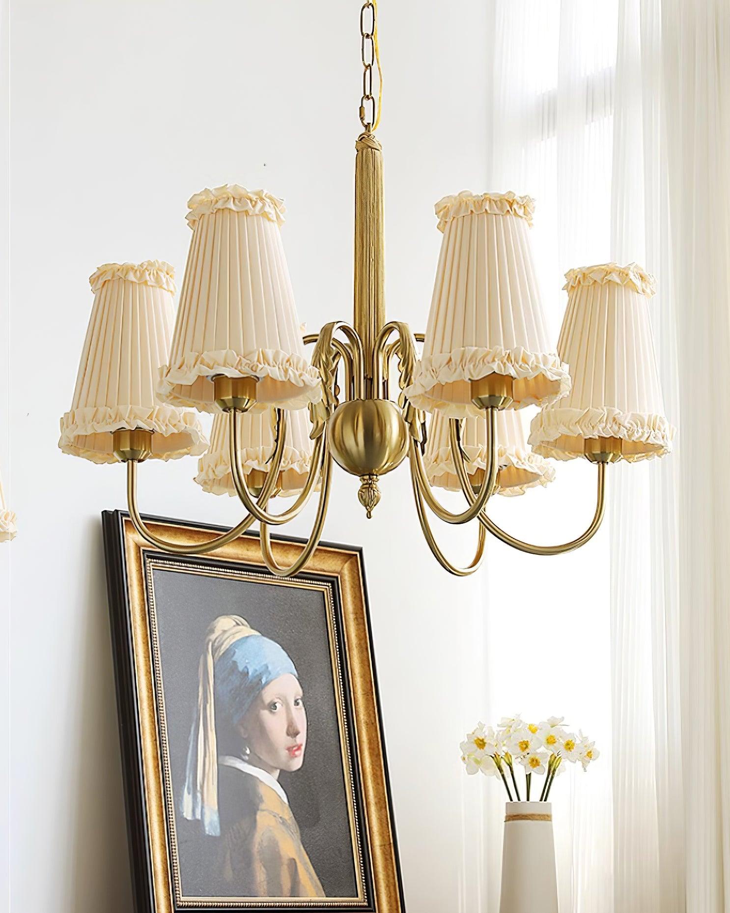 Faylin Lustre Vintage en Laiton avec Abat-jours Plissés - Neutralighting