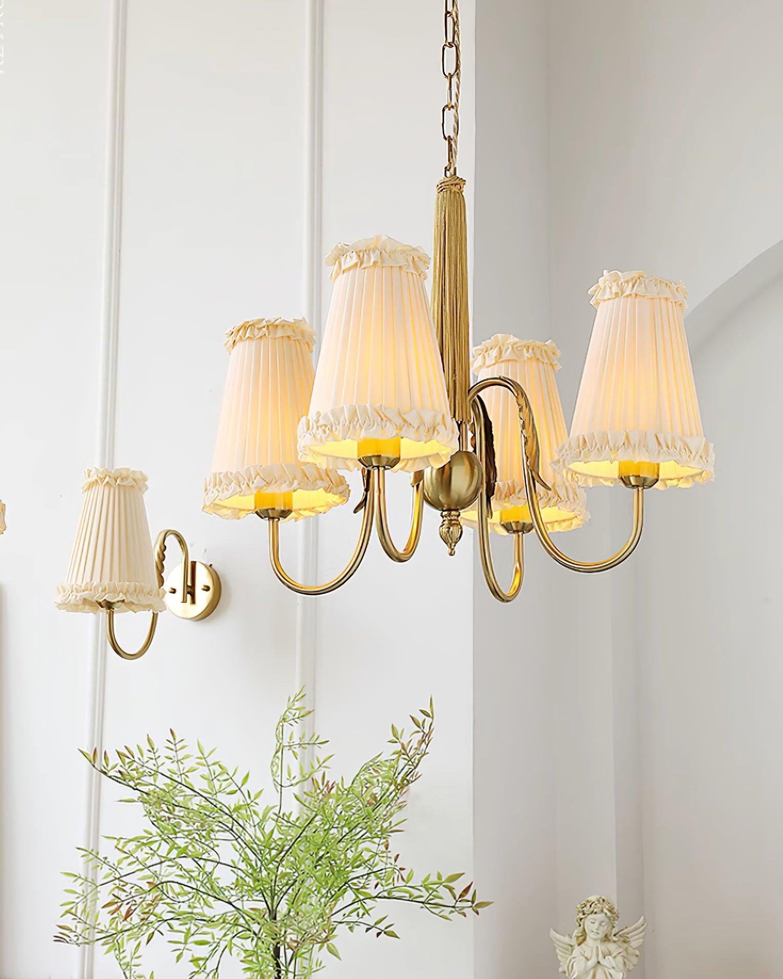 Faylin Lustre Vintage en Laiton avec Abat-jours Plissés - Neutralighting