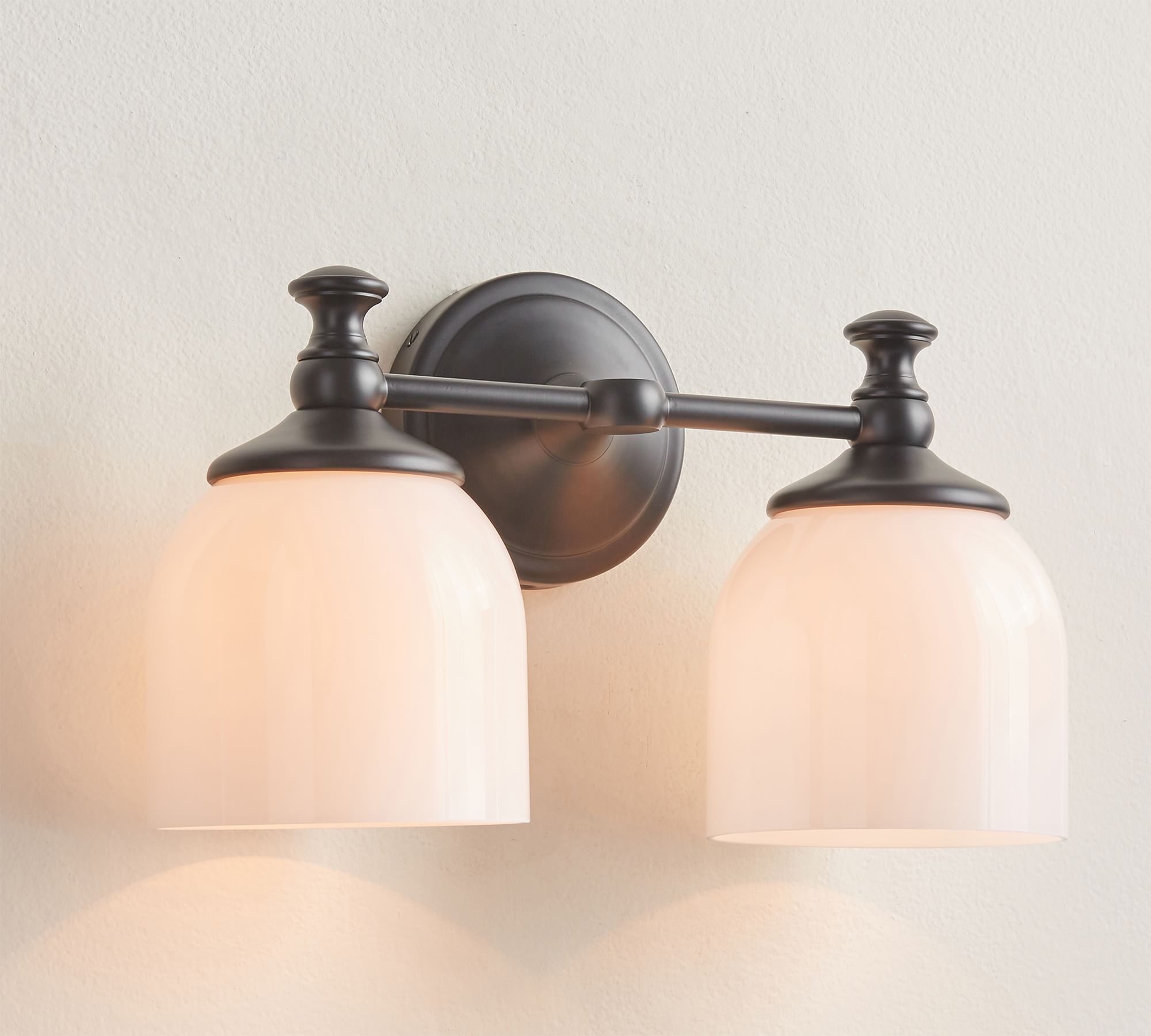 Lumen Sconce Mural Moderne Minimaliste à Bras Courts en Chrome Métal Verre - Neutralighting