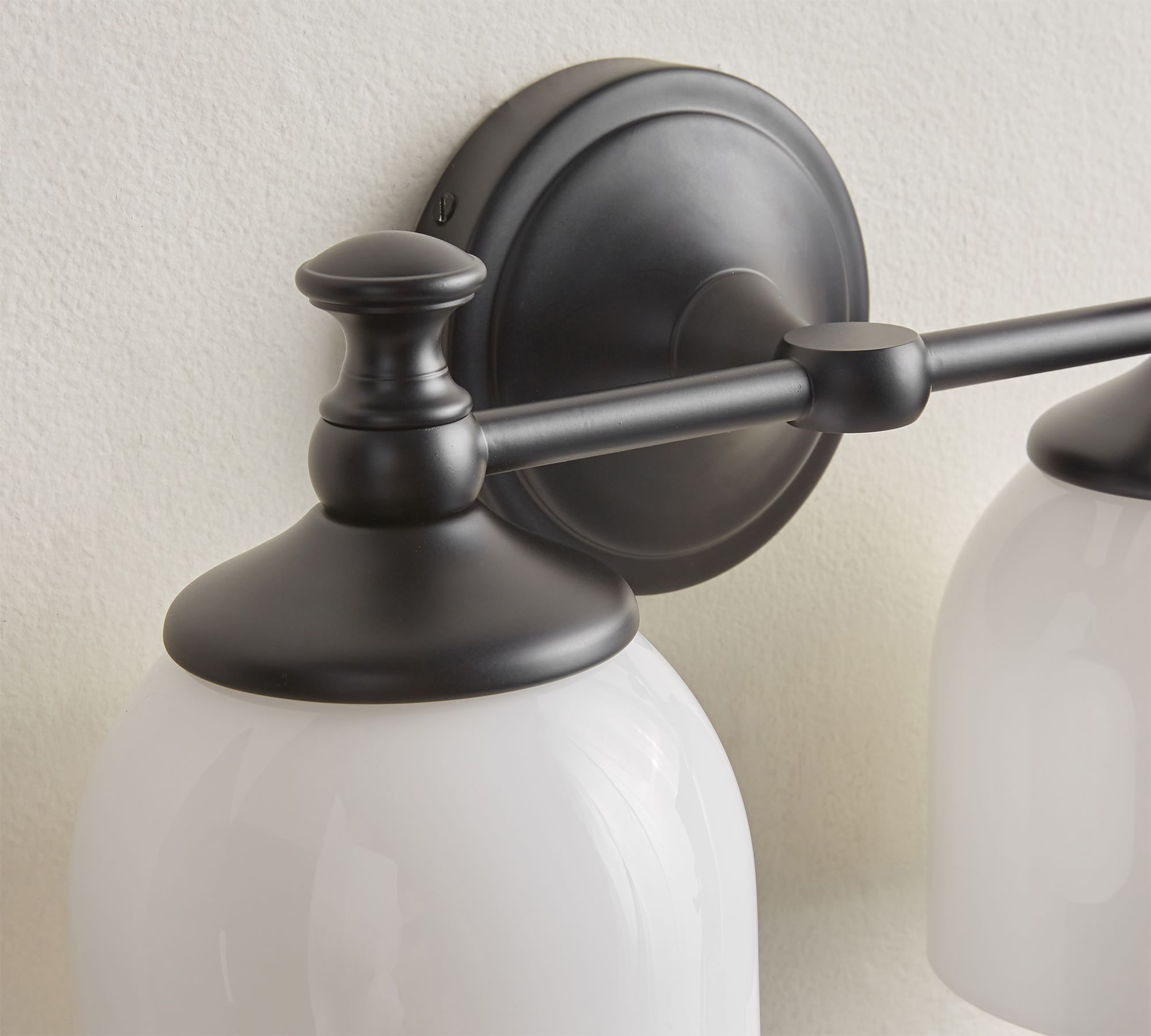 Lumen Sconce Mural Moderne Minimaliste à Bras Courts en Chrome Métal Verre - Neutralighting