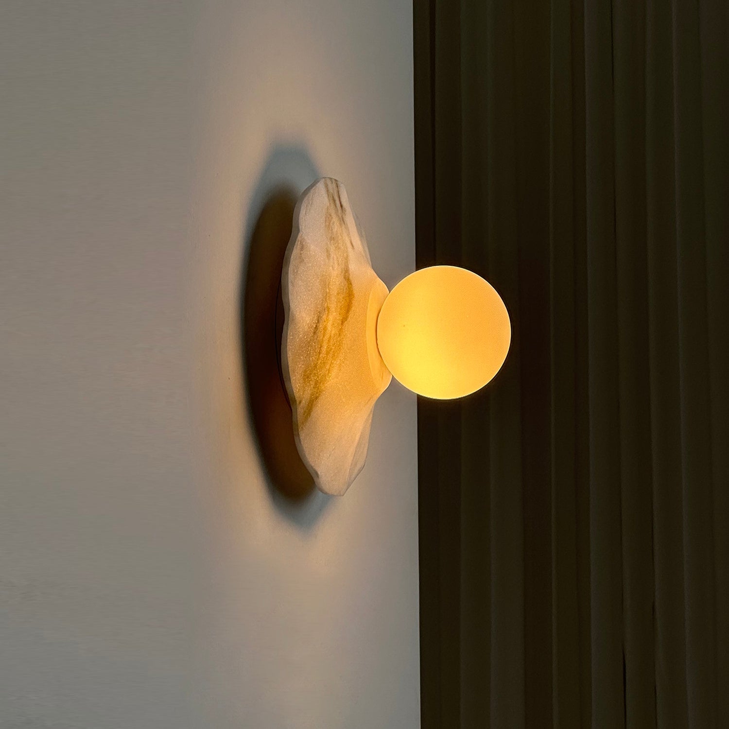 Meza Applique Murale Plaque de Marbre Globe Dépoli - Neutralighting