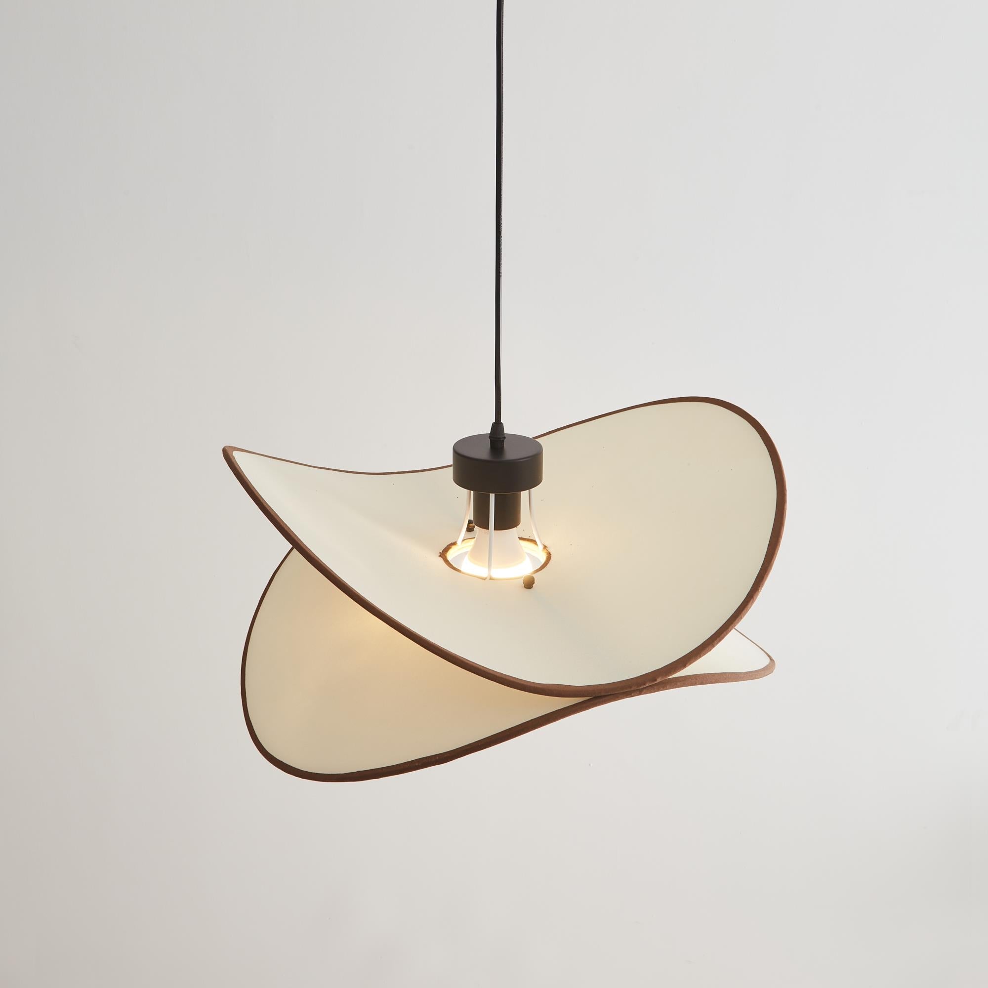 Cicaros Suspension Métal Tissu Art Créatif - Neutralighting