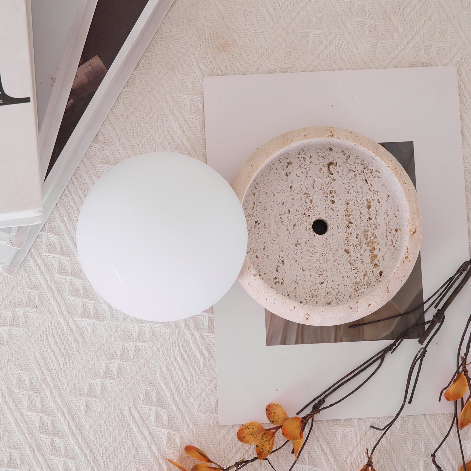 Riita Lampe de Table Mini Globe en Travertin Maga - Neutralighting