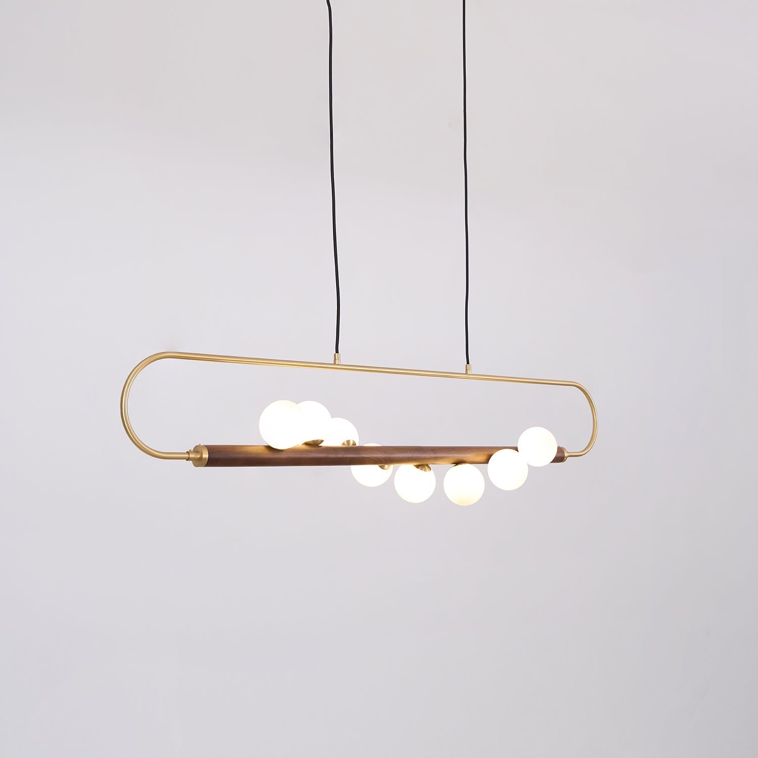 Ardin Chandelier Moderne en Noyer et Laiton - Neutralighting