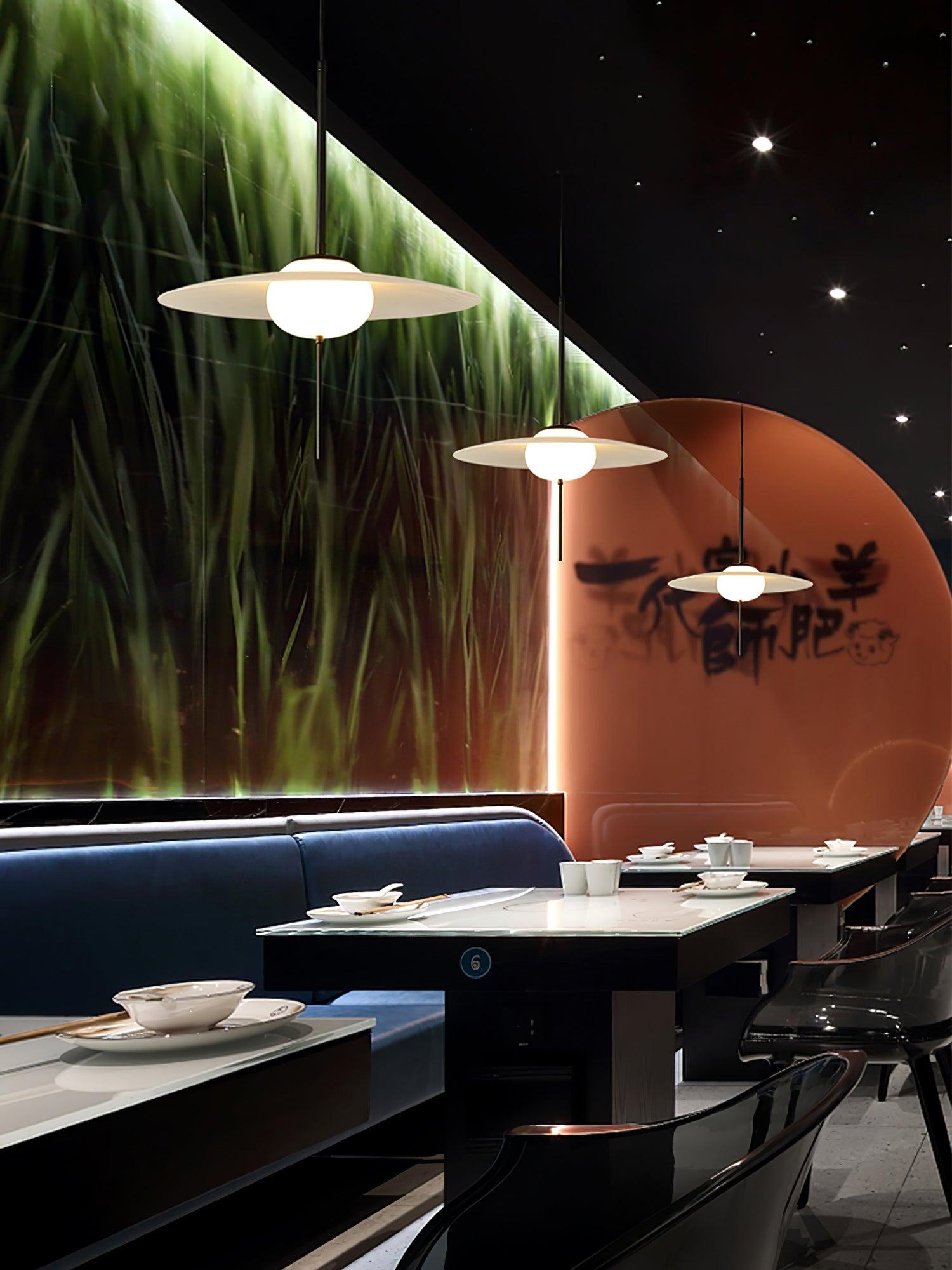 Astris Pendant Lamp - Blowlighting