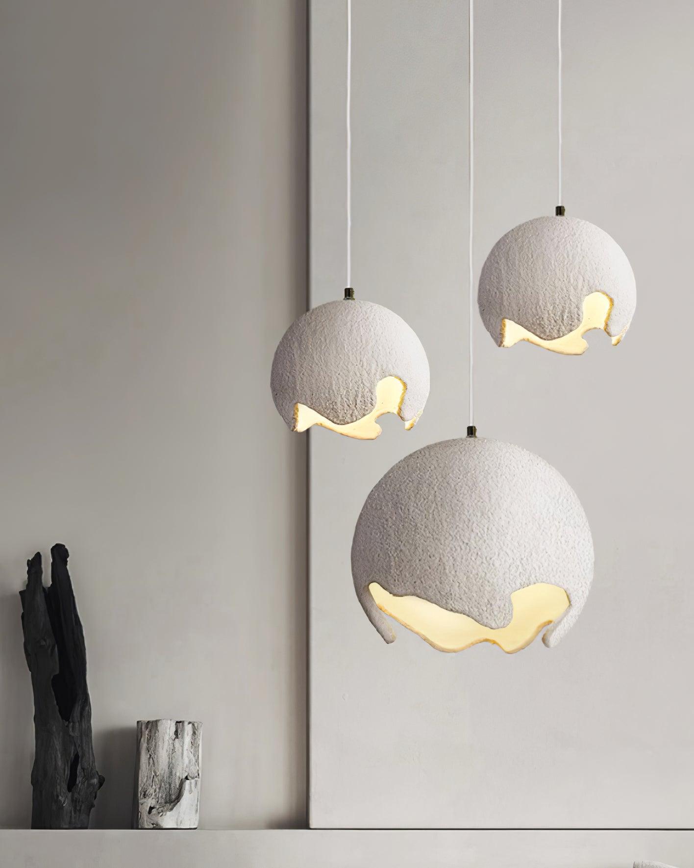 Moon Suspension Crater en Résine Curvilinéaire Minimaliste - Neutralighting