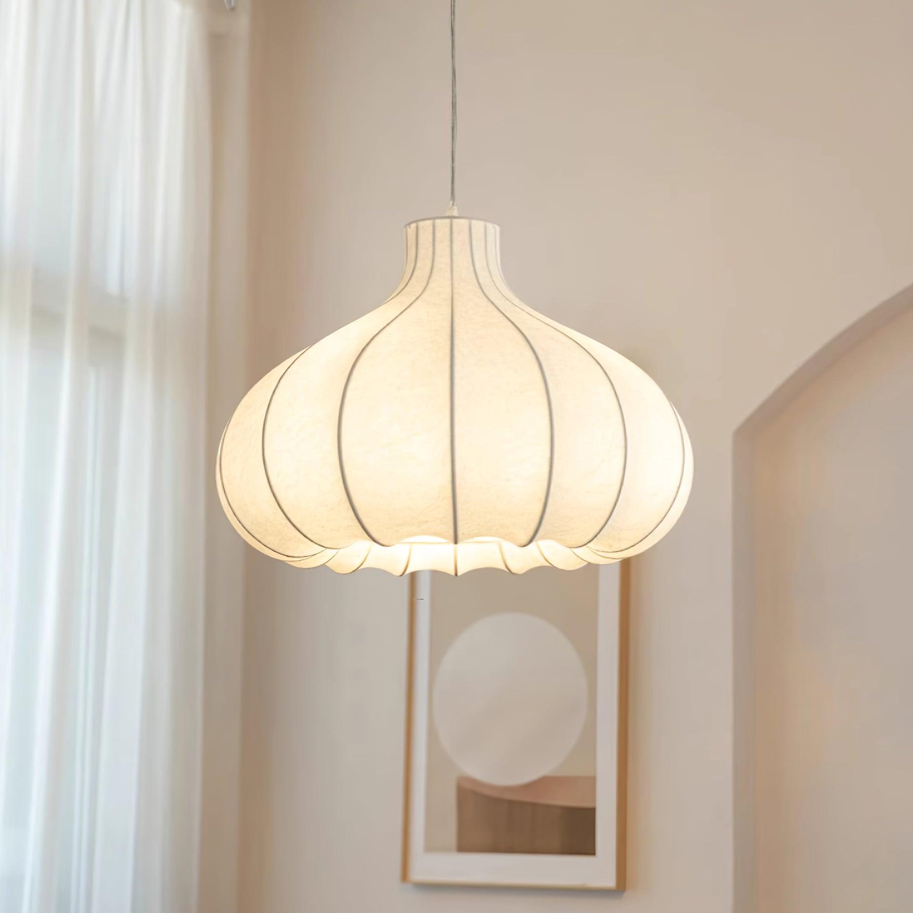 Silky Suspension avec Abat-jour en Soie Plissée Blanc Elégant - Neutralighting