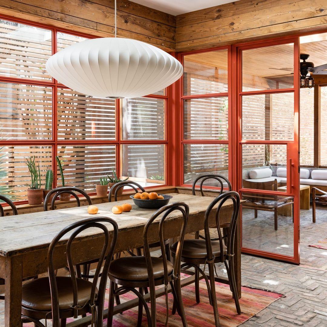 Alvaris White Modern Pendant Light - Letslighting