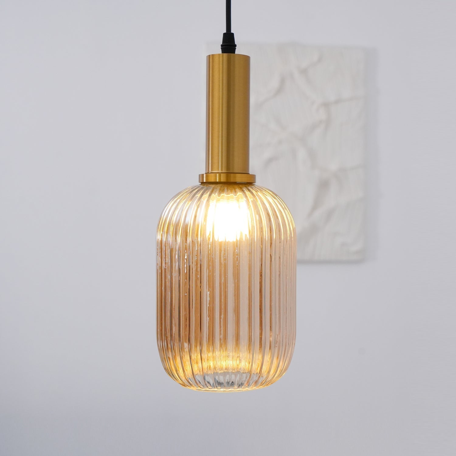 Elara Lampe Pendante Élégante à Rayures - Neutralighting