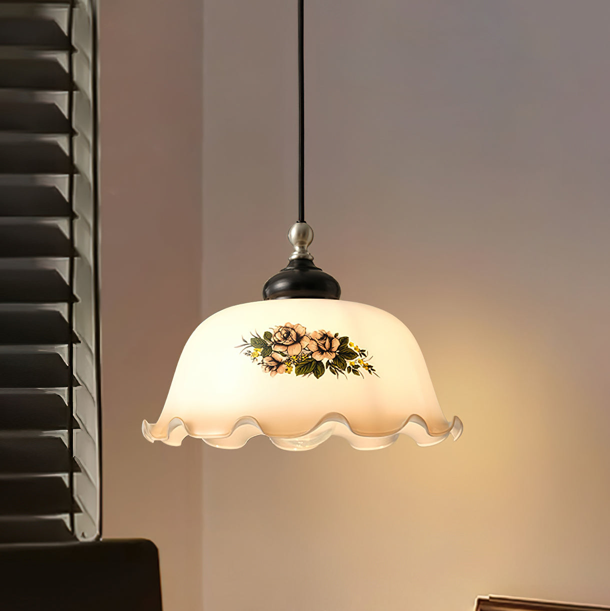 Belvia Vintage Floral Glass Pendant Light - Letslighting