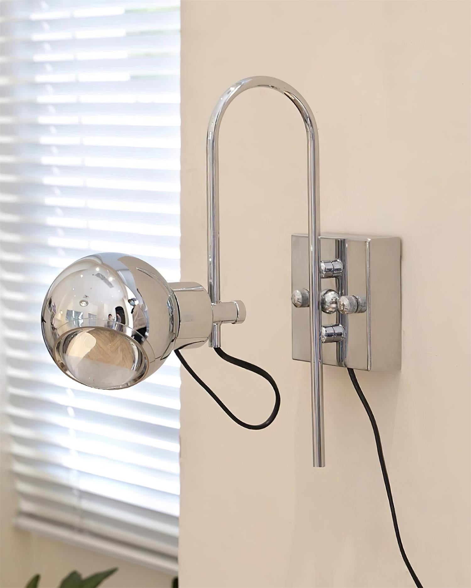 Nova Dot Lampe Murale Rétro-Futuriste - Neutralighting