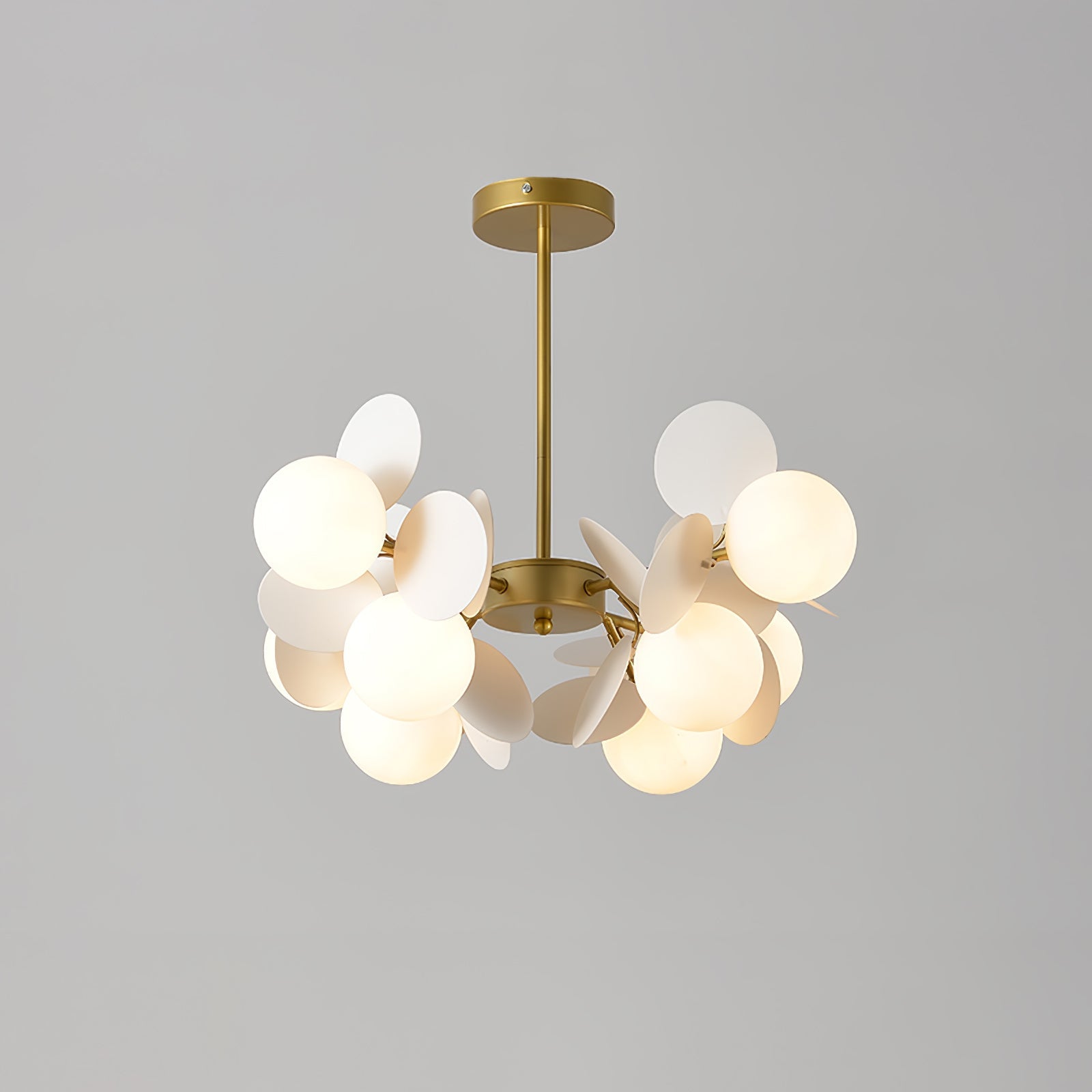 Lustra Chandelier Arbre Blanc Cassé à Huit Abat-jours Ouverts - Neutralighting