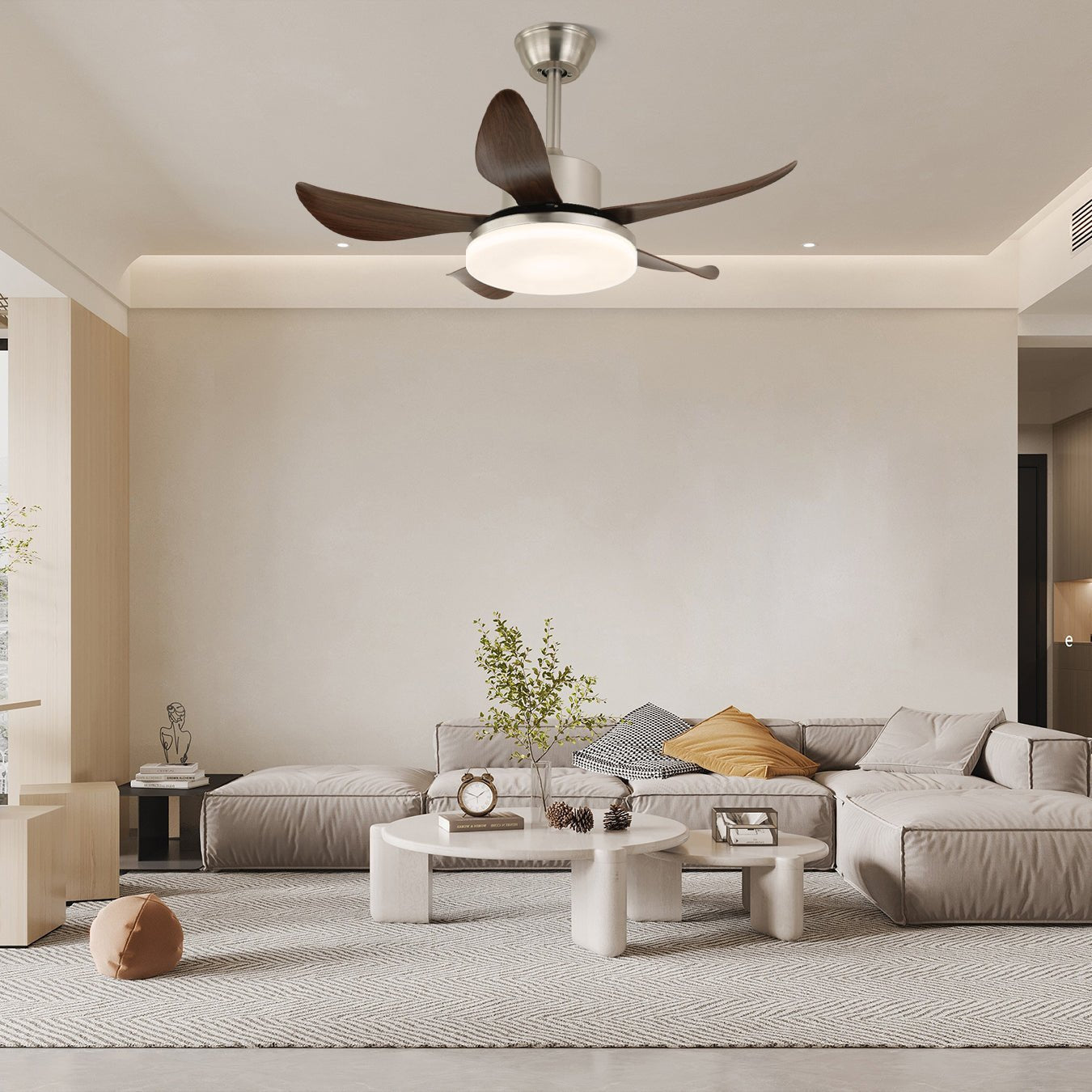 Plafonnier ventilateur Nerra moderne montrant la LED intégrée et la télécommande