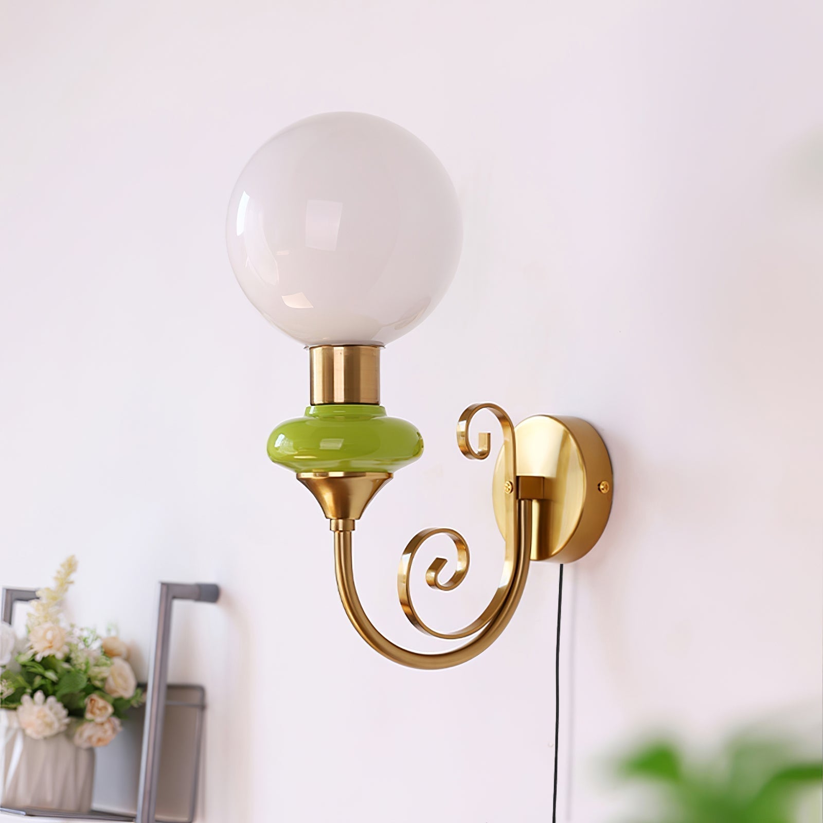 Whirl Chic Plug-in Wall Lamp - Neutralighting