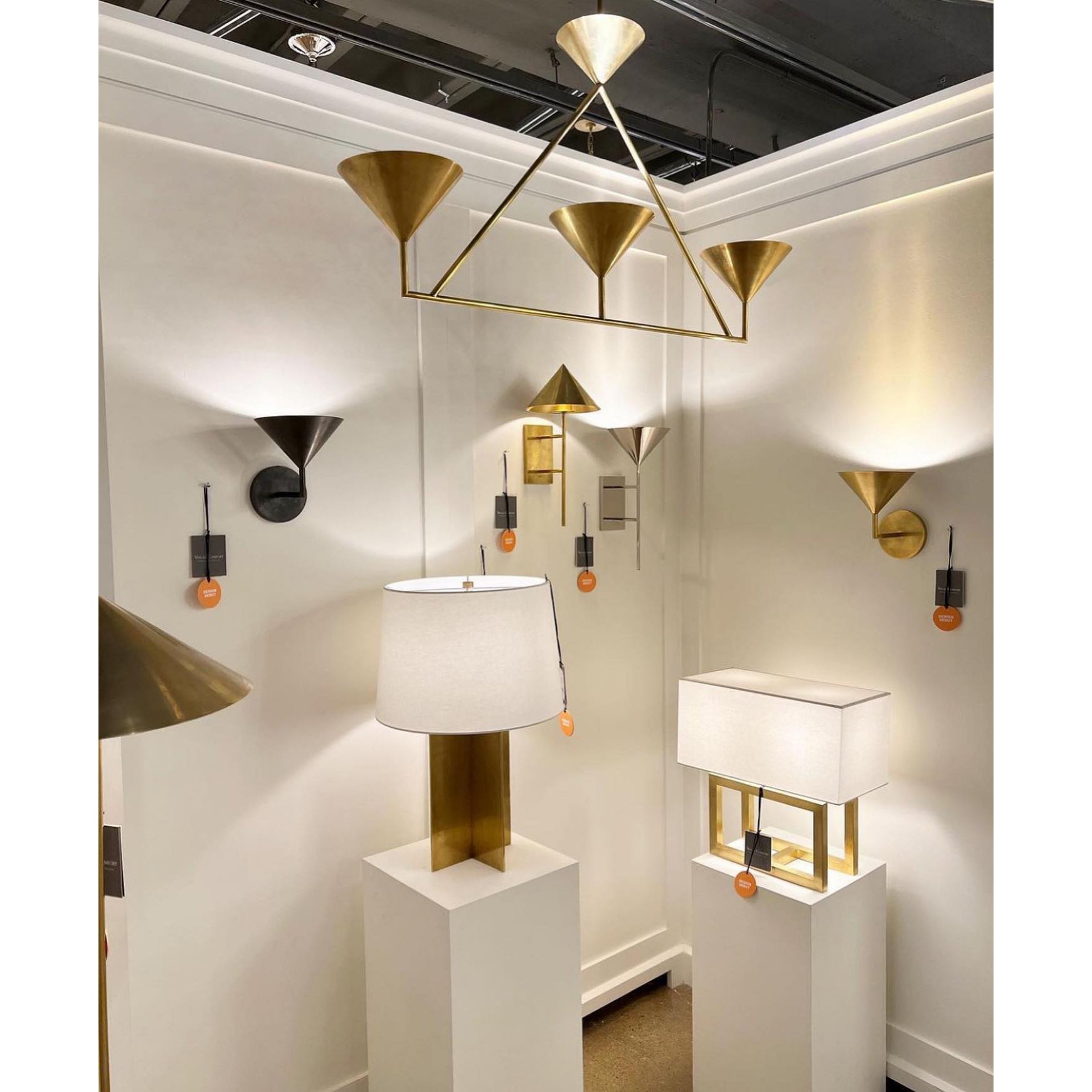 Ulveleth Lustre Métal Linéaire Minimaliste Moderne - Neutralighting