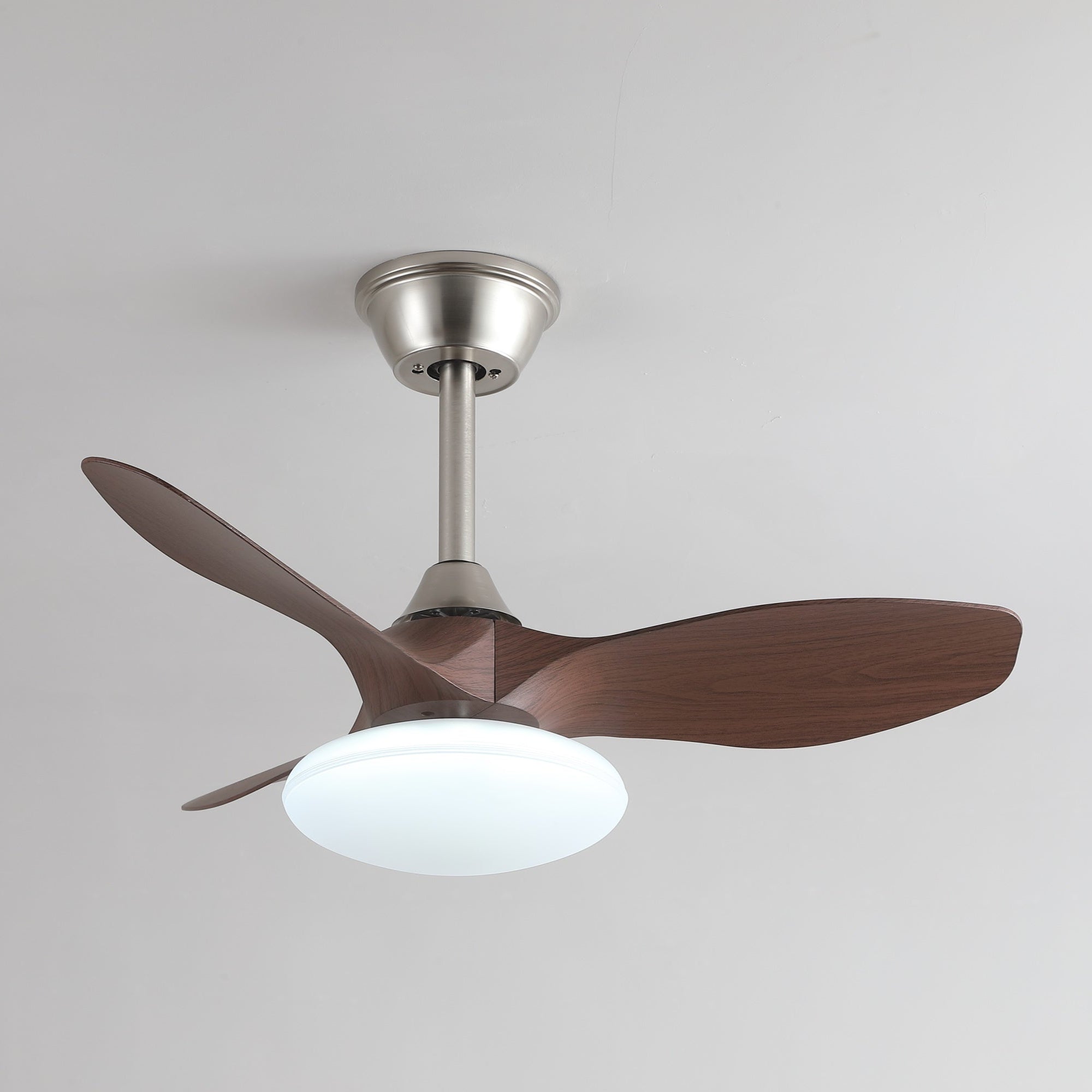 Ventilateur de plafond lumineux Sylvara avec télécommande