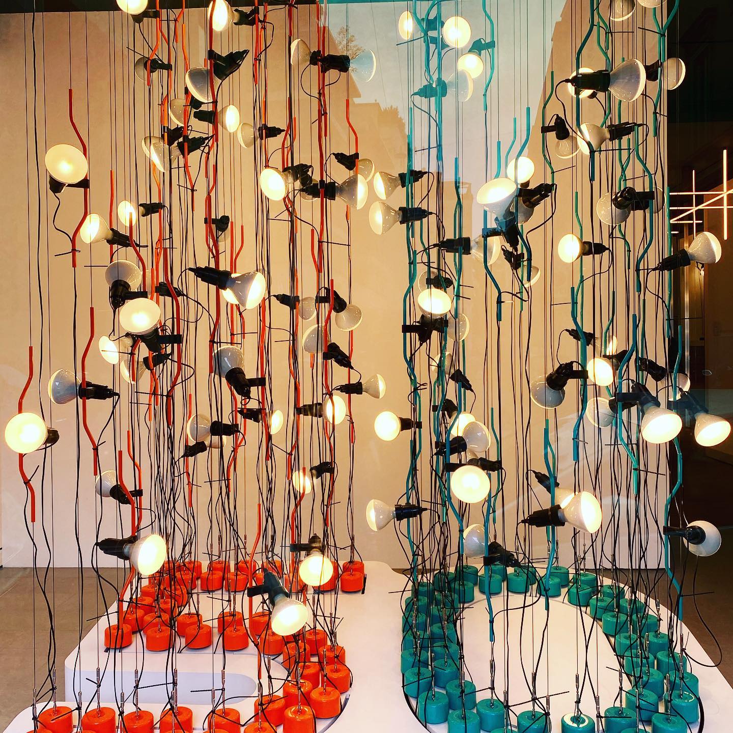 Ilthair Modern Minimalist Metal Pendant Light - Lamp Copper