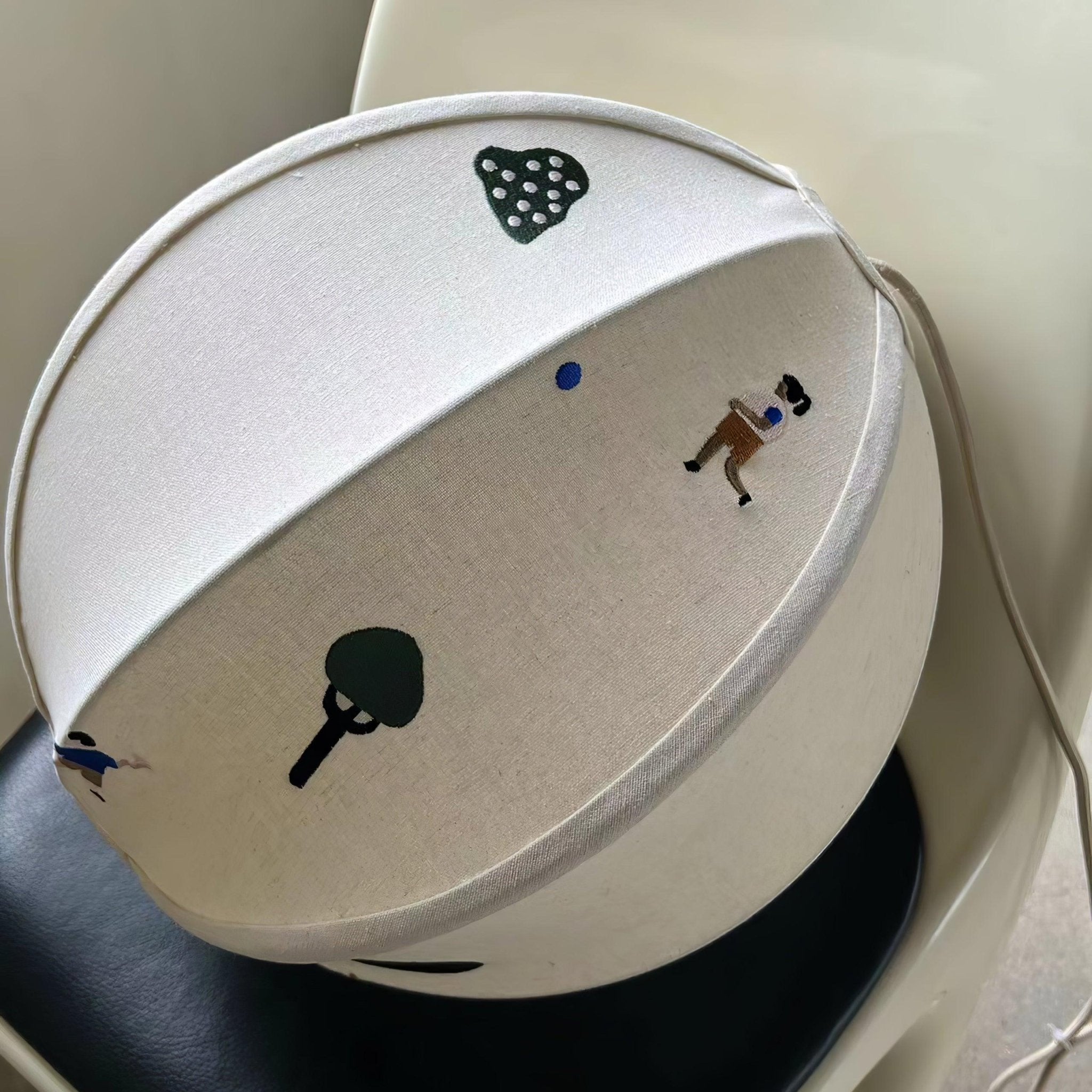 Elva Suspension Boule en Papier avec Motifs Dessinés