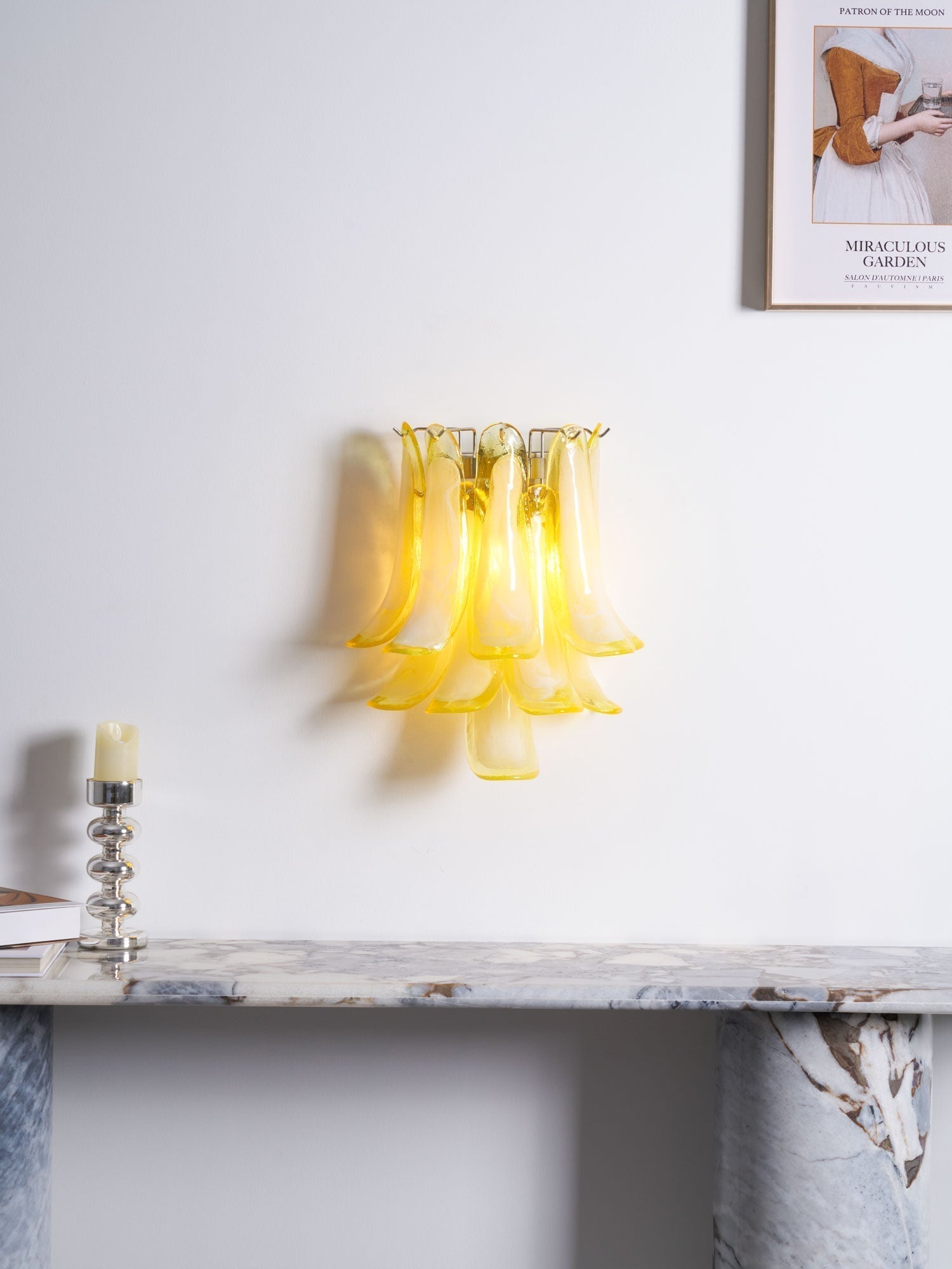 Aurora Wall Light Petal Shaped Glass Vintage Artistic - Letslighting