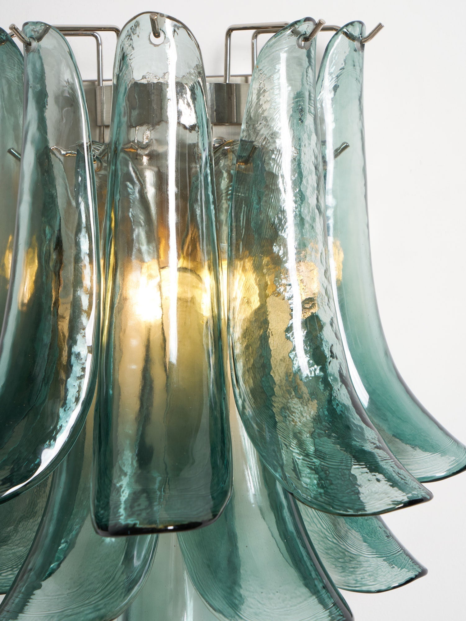 Aurora Wall Light Petal Shaped Glass Vintage Artistic - Letslighting