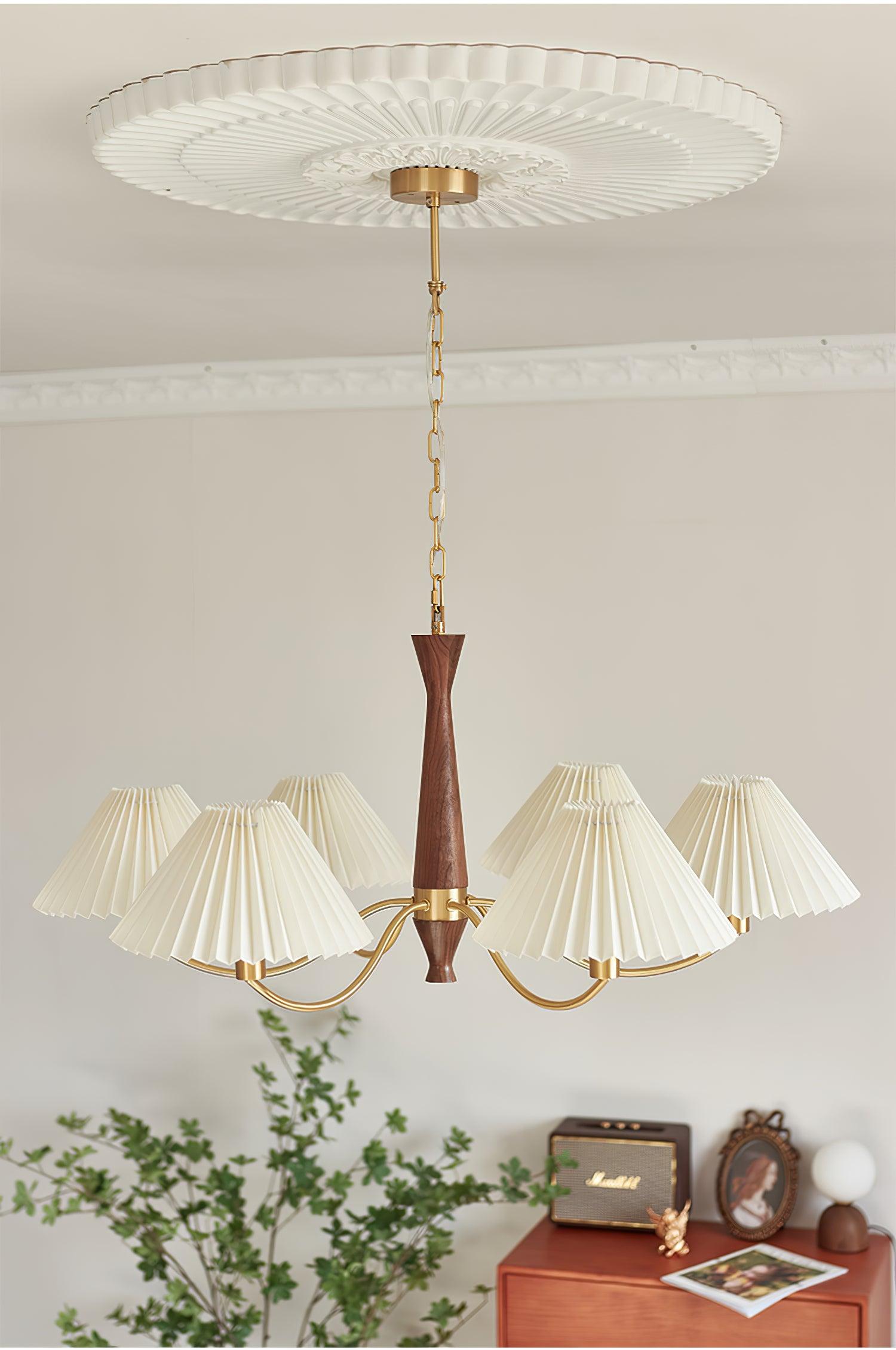 Lustra Chandelier Plissé avec Abat-jours Blancs Milieu du Siècle - Neutralighting