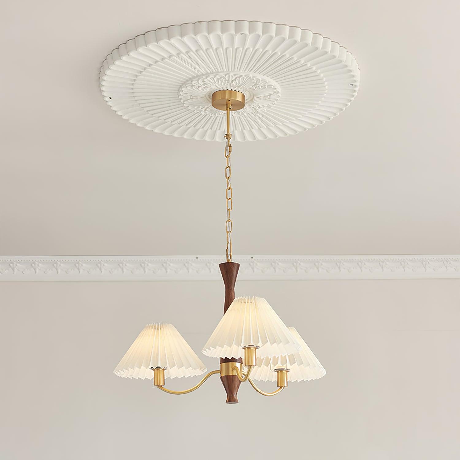 Lustra Chandelier Plissé avec Abat-jours Blancs Milieu du Siècle - Neutralighting