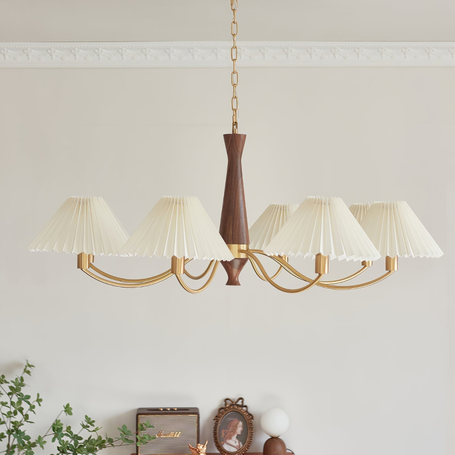 Lustra Chandelier Plissé avec Abat-jours Blancs Milieu du Siècle - Neutralighting