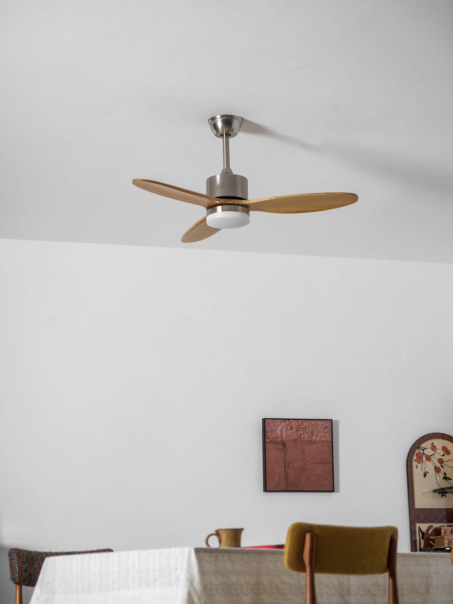 Télécommande pour le ventilateur de plafond HushGlow.