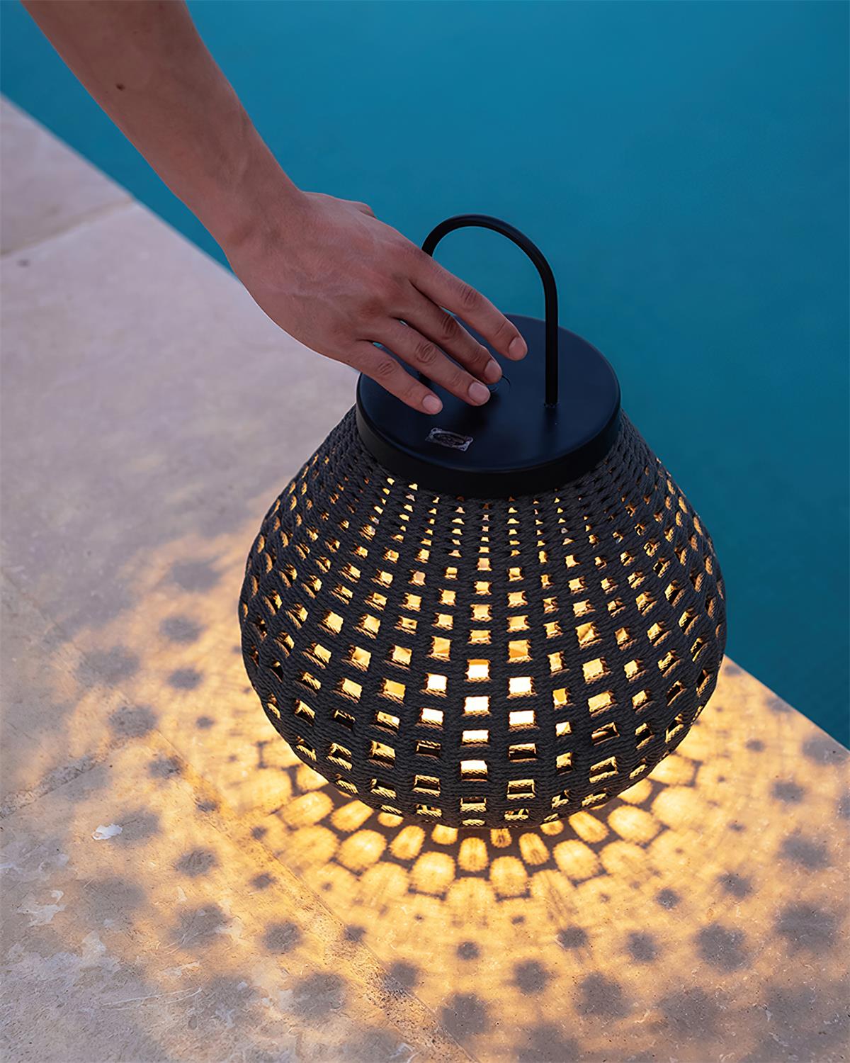 Poltrona Lampe Extérieure Lanterne Rattan Goutte d'Eau Rustique - Neutralighting