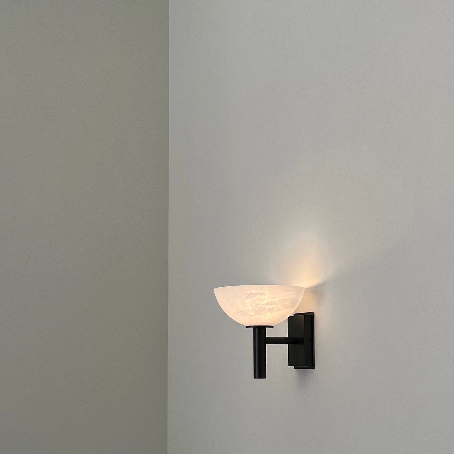 Weft Lampe Murale En Albâtre Et Métal Minimaliste Moderne - Neutralighting