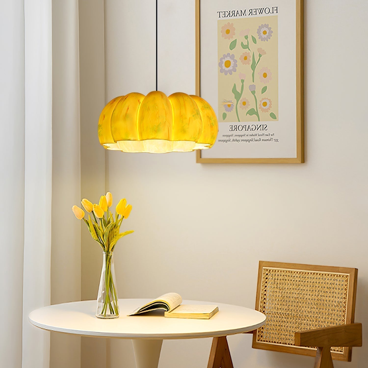 Arisha Citrouille Suspension Jaune Résin Chambre à Coucher Salle à Manger - Neutralighting