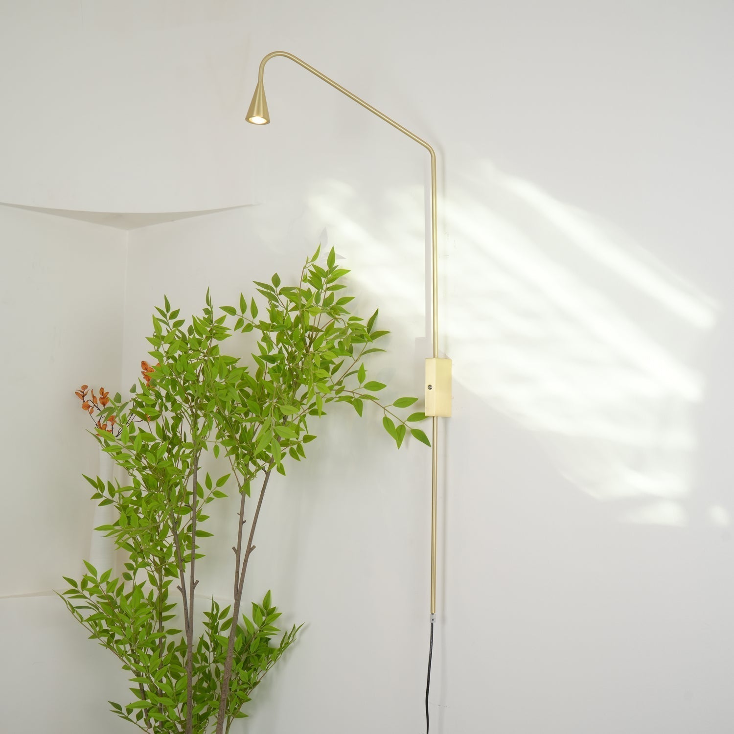 Vesolel Modern Minimalist Wall Lamp - Neutralighting