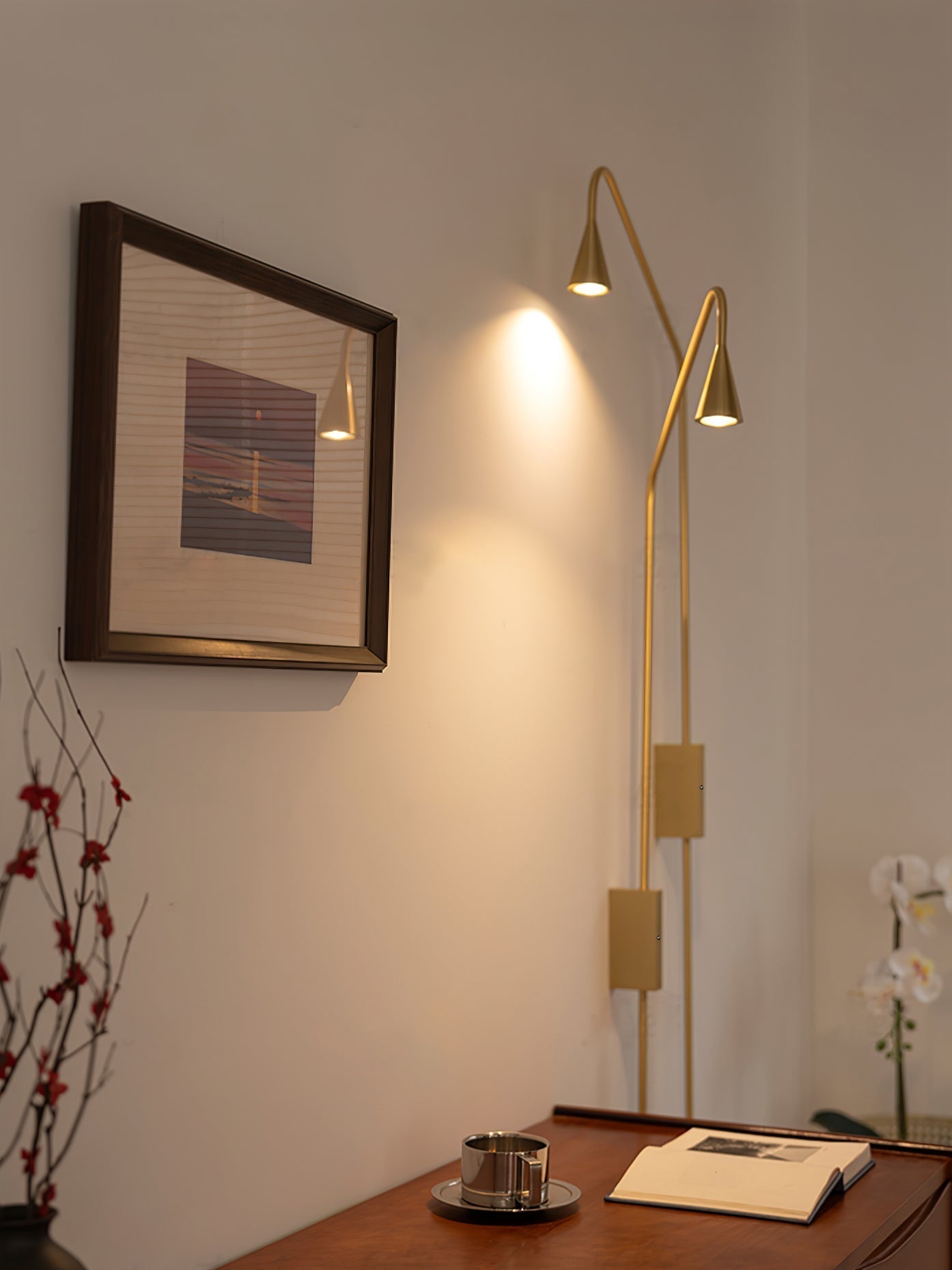Vesolel Modern Minimalist Wall Lamp - Neutralighting