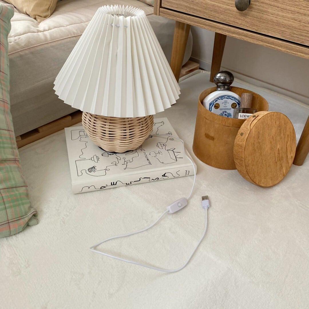 Zara Lampe de table en rotin plissé - Neutralighting