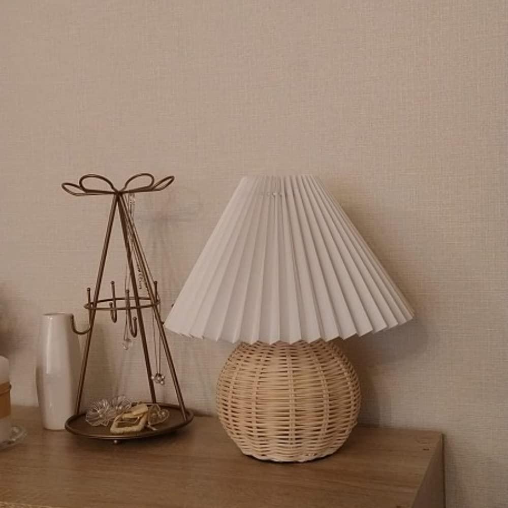 Zara Lampe de table en rotin plissé - Neutralighting