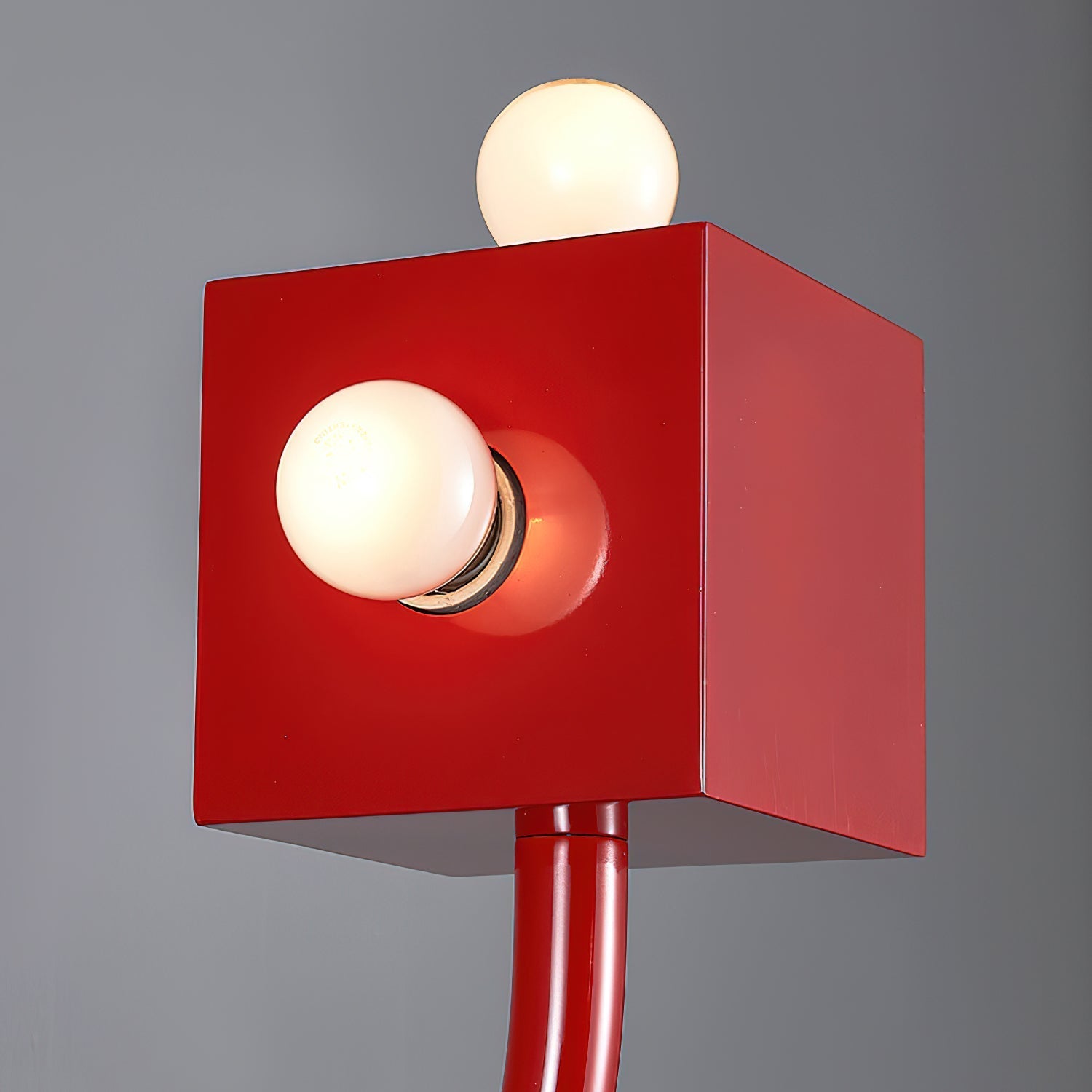 AvantCube Applique Murale Rouge - Neutralighting