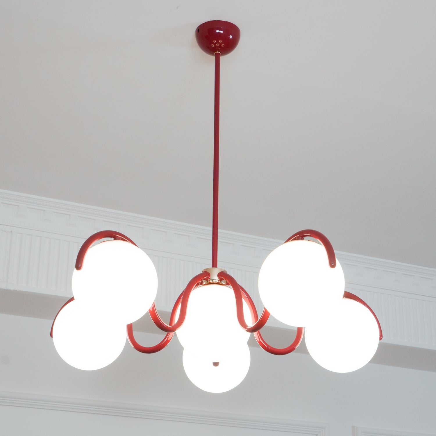 Wryn Lustre Linéaire Courbé - Neutralighting