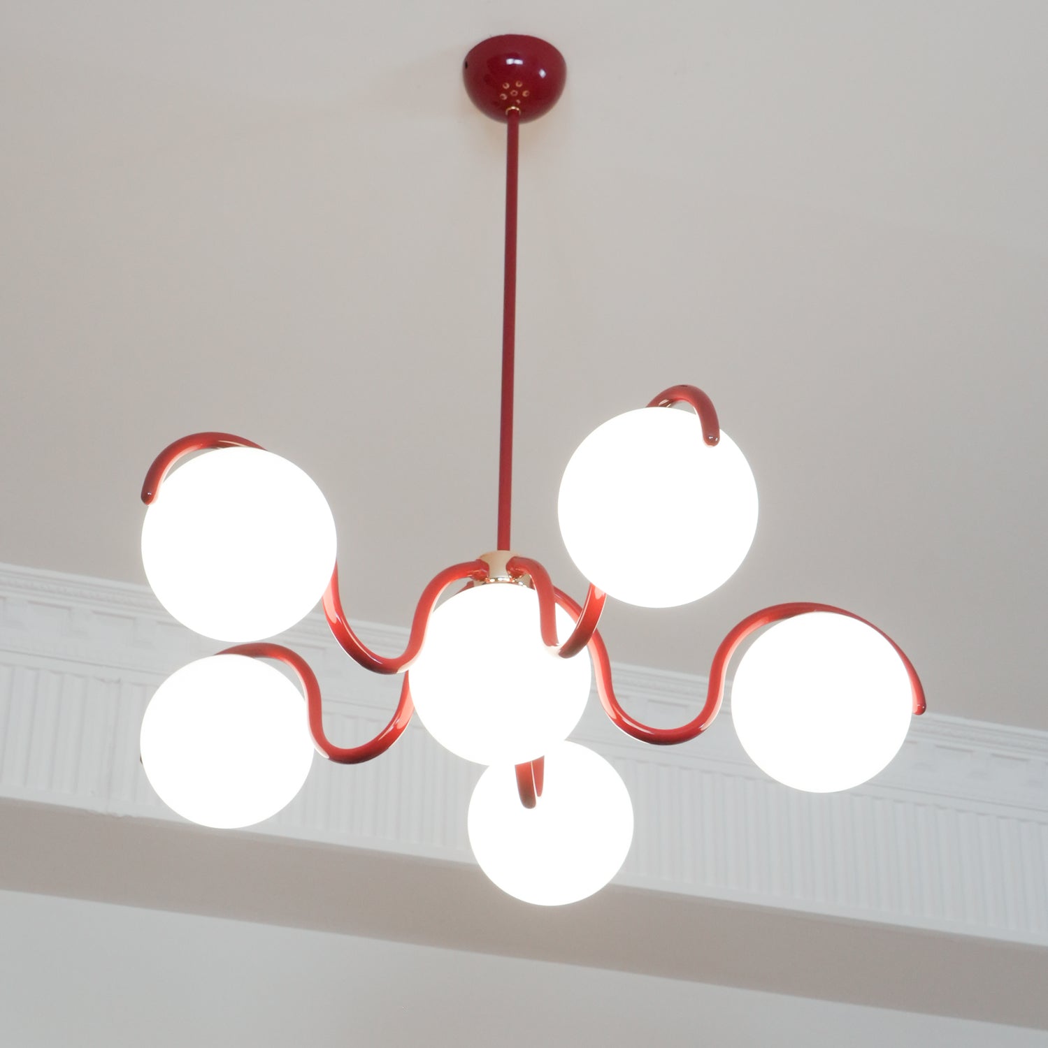 Wryn Lustre Linéaire Courbé - Neutralighting