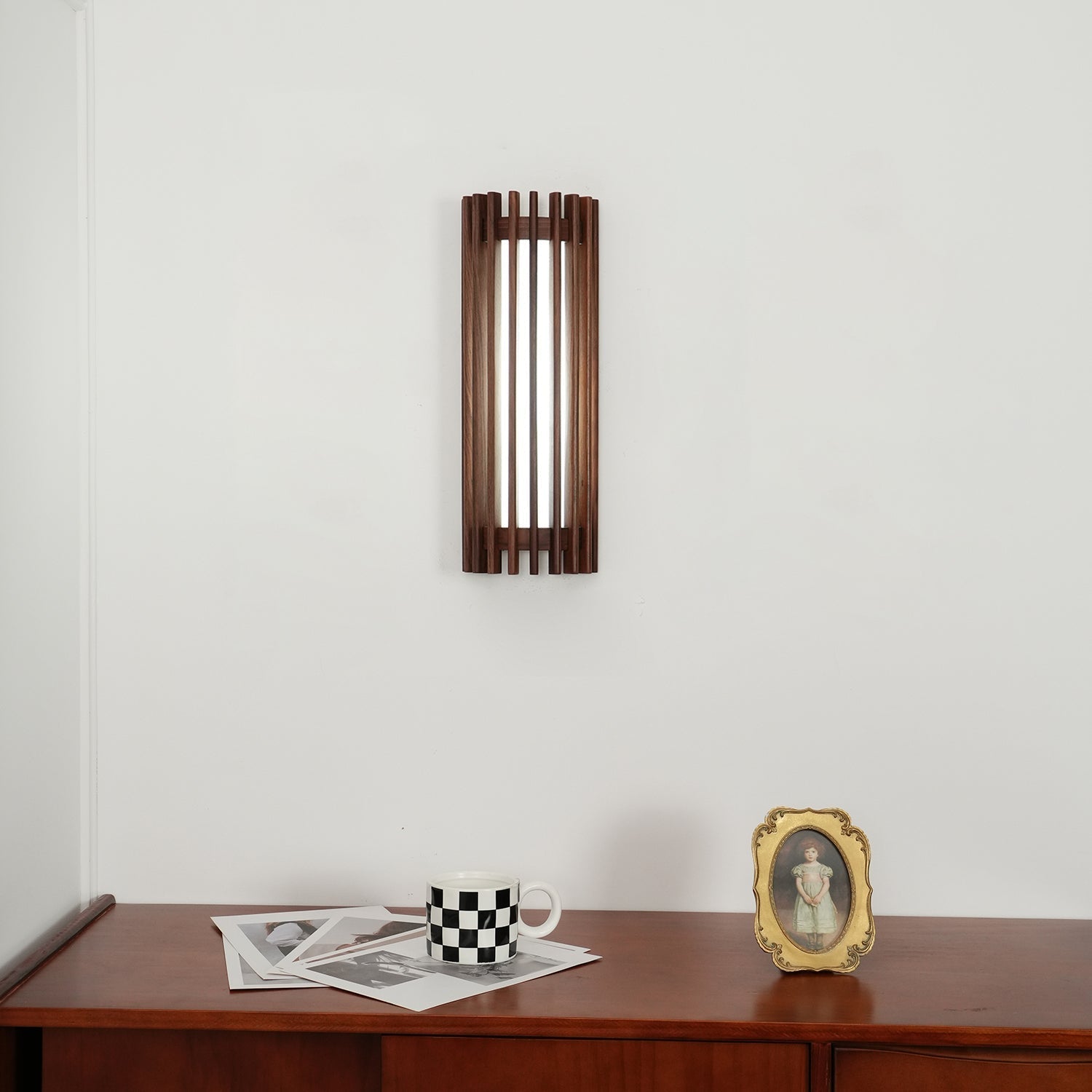 Neyra Applique Murale Intérieure en Noyer - Neutralighting